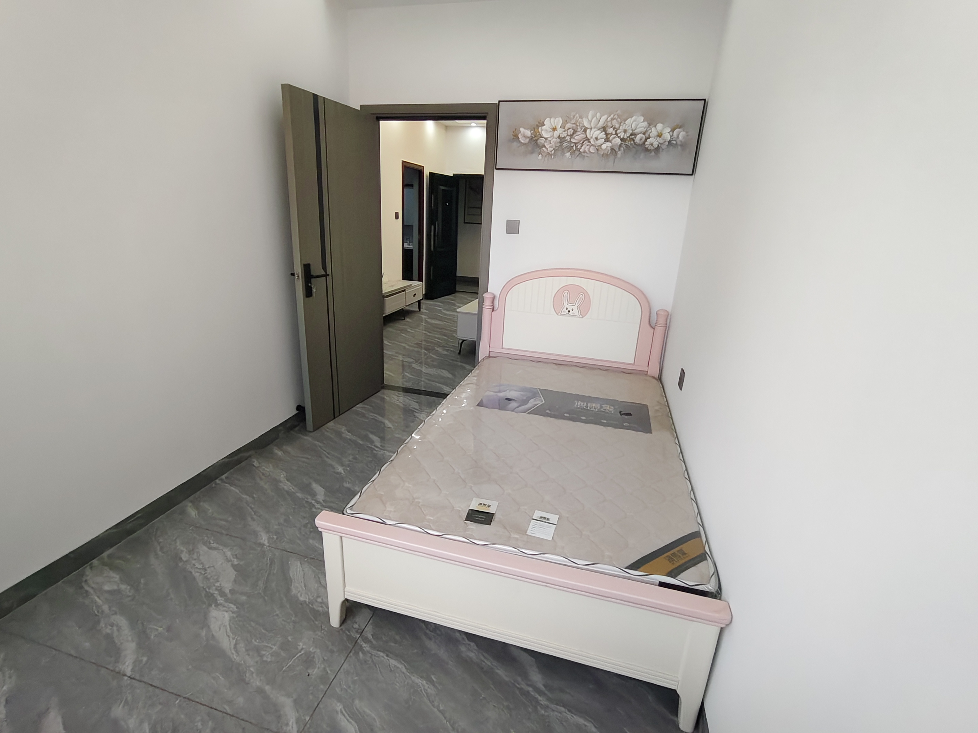 德派斯大厦 3室1厅1卫 2500.0元/月 德派斯大厦 3室1厅1卫 2500.0元/月室内图