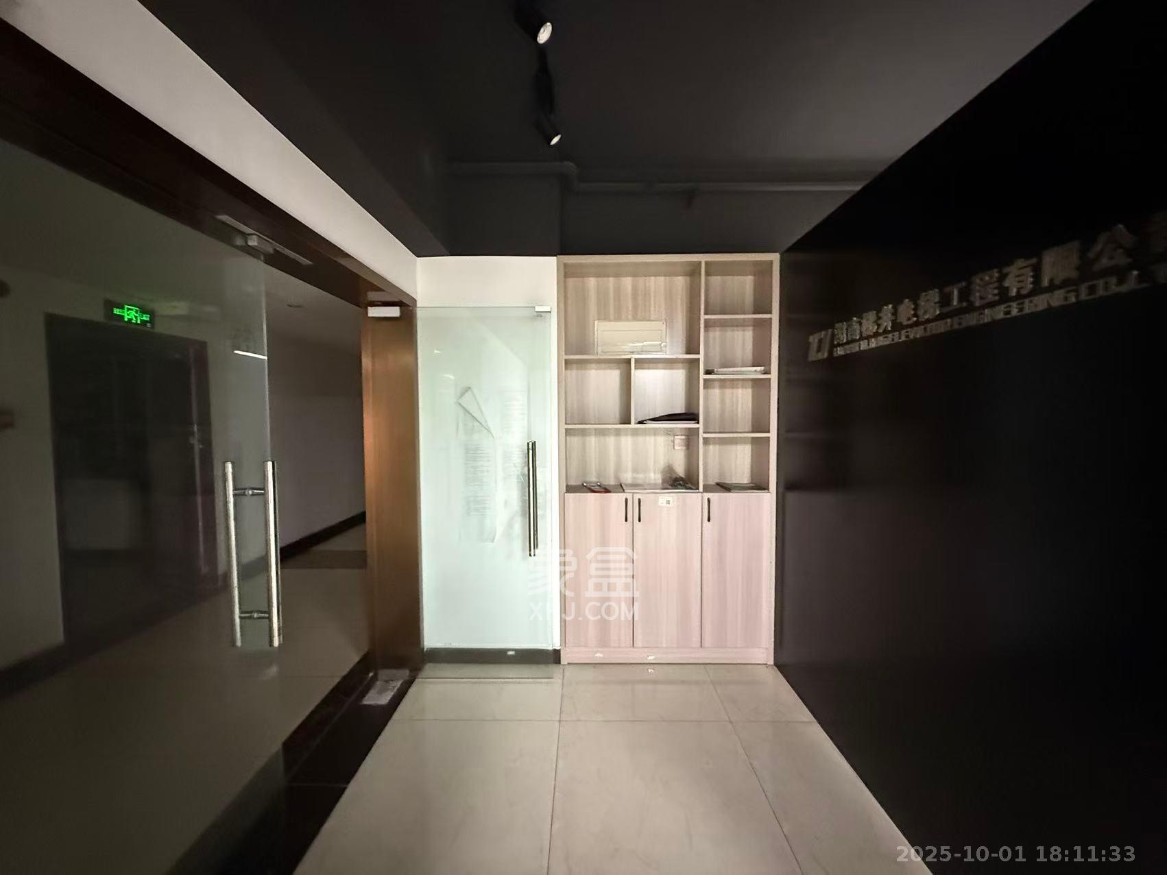 中建芙蓉嘉苑  3室1厅1卫   2500.00元/月室内图