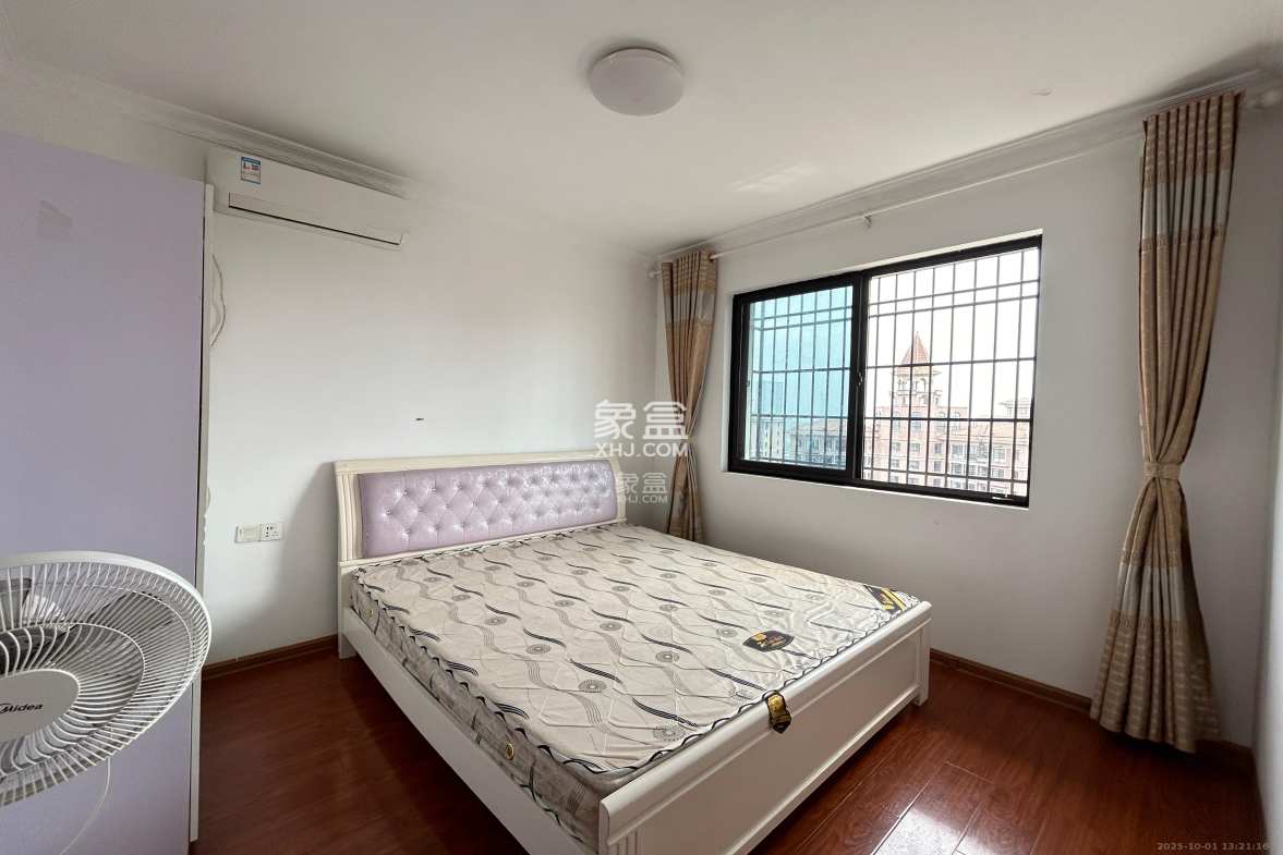 康桥长郡 3室2厅1卫 1800.0元/月 康桥长郡 3室2厅1卫 1800.0元/月室内图