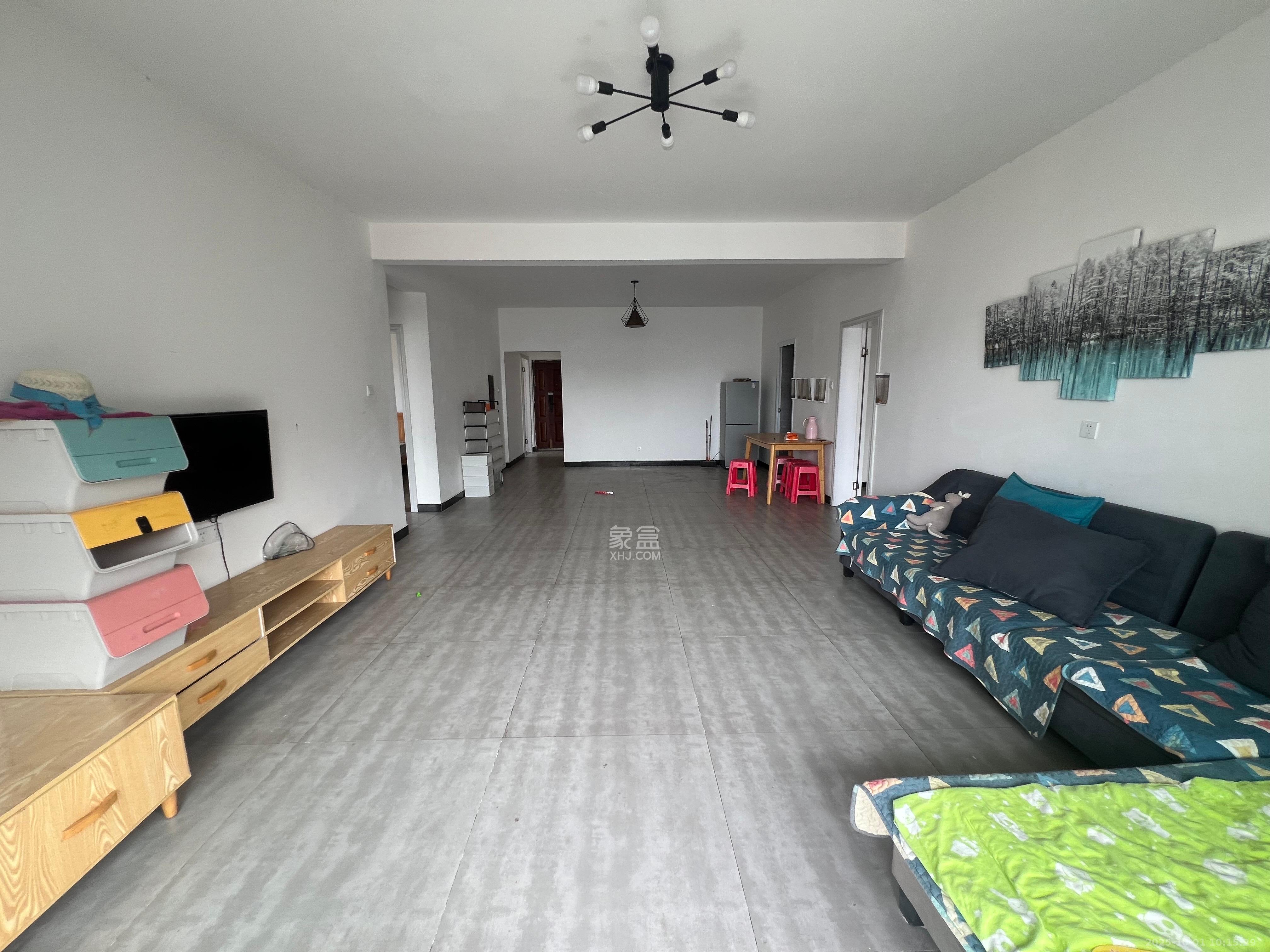 克拉美丽山庄(晟领国际) 3室2厅2卫 2800.0元/月 克拉美丽山庄(晟领国际) 3室2厅2卫 2800.0元/月室内图