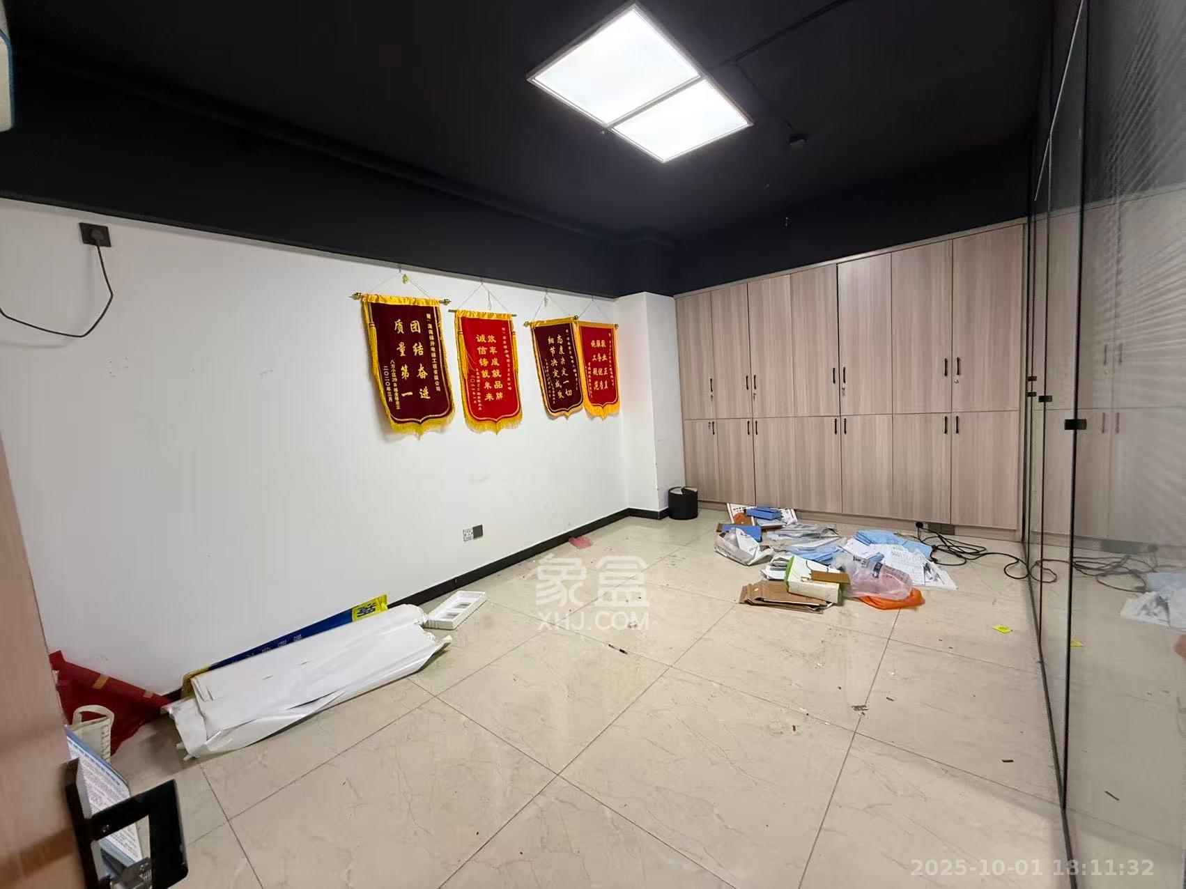 中建芙蓉嘉苑 3室1厅1卫 2600.0元/月 中建芙蓉嘉苑 3室1厅1卫 2600.0元/月室内图