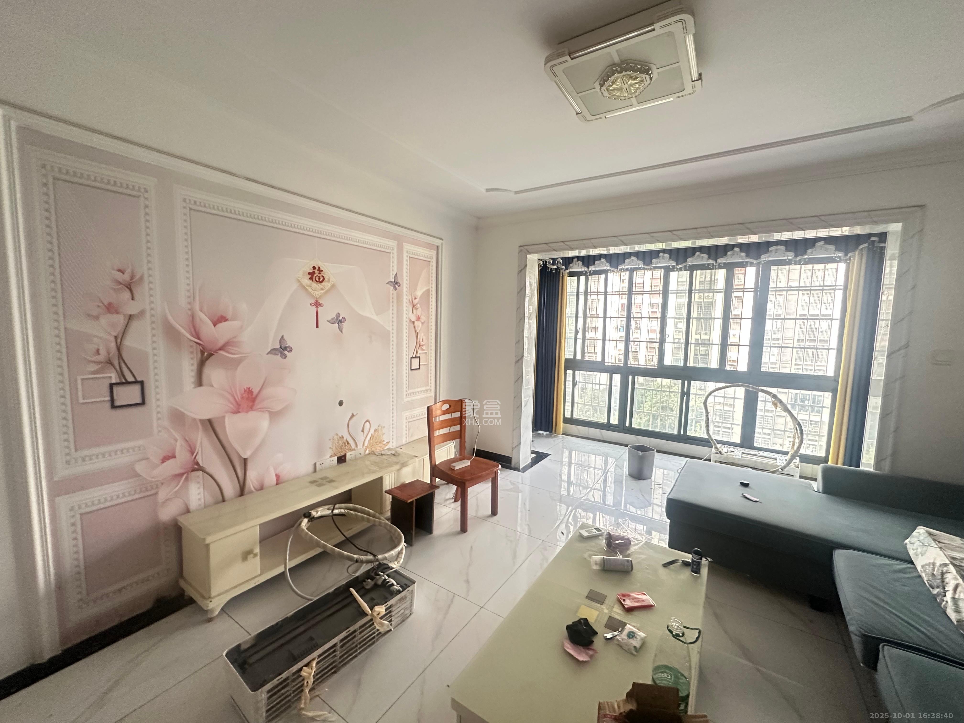 桥头家苑一期 3室2厅2卫 1900.0元/月 桥头家苑一期 3室2厅2卫 1900.0元/月室内图