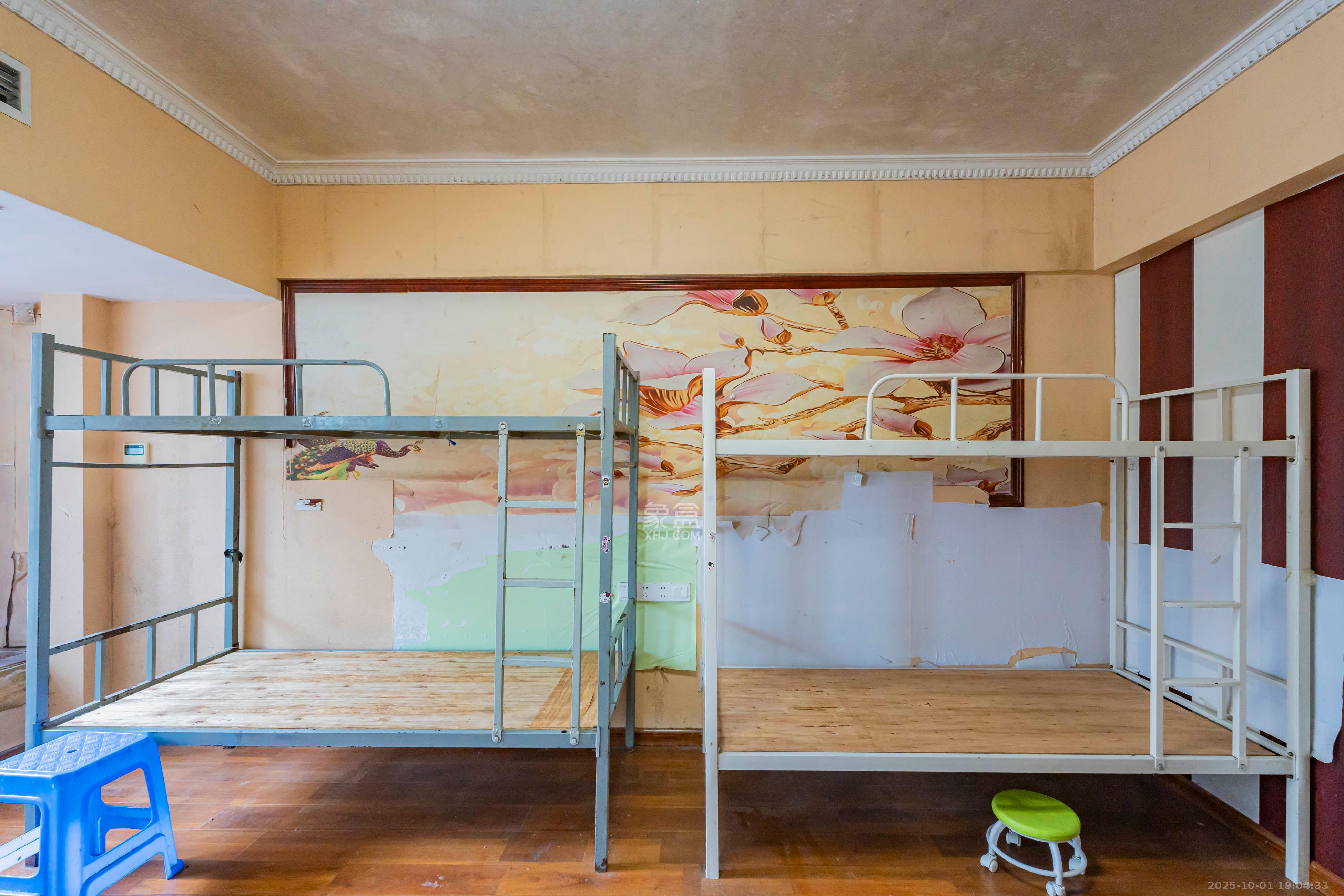 名富公寓 1室1厅1卫 20.0万 名富公寓 1室1厅1卫 20.0万卧室