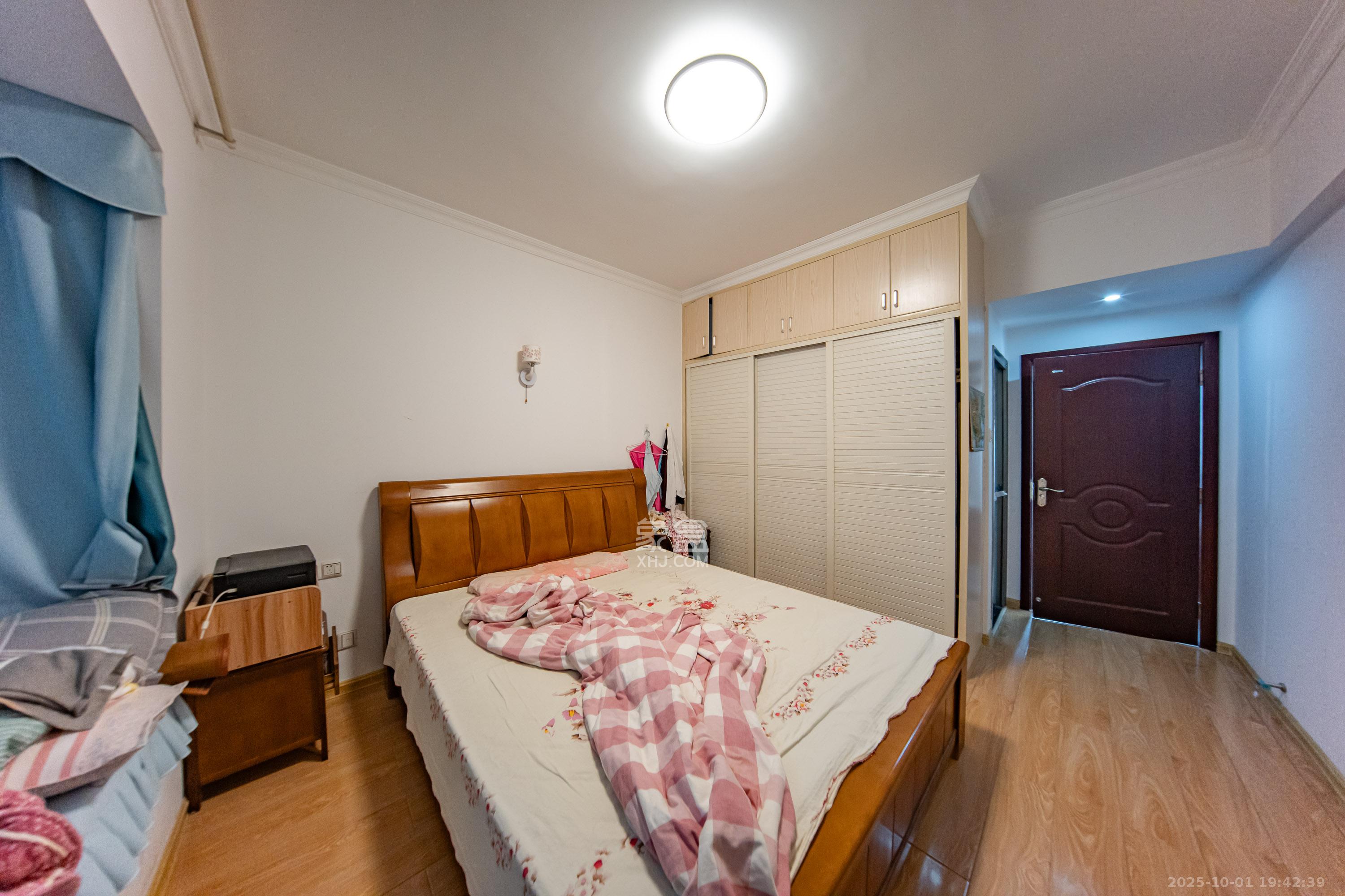 江山帝景雅典 3室2厅2卫 108.0万 江山帝景雅典 3室2厅2卫 108.0万卧室