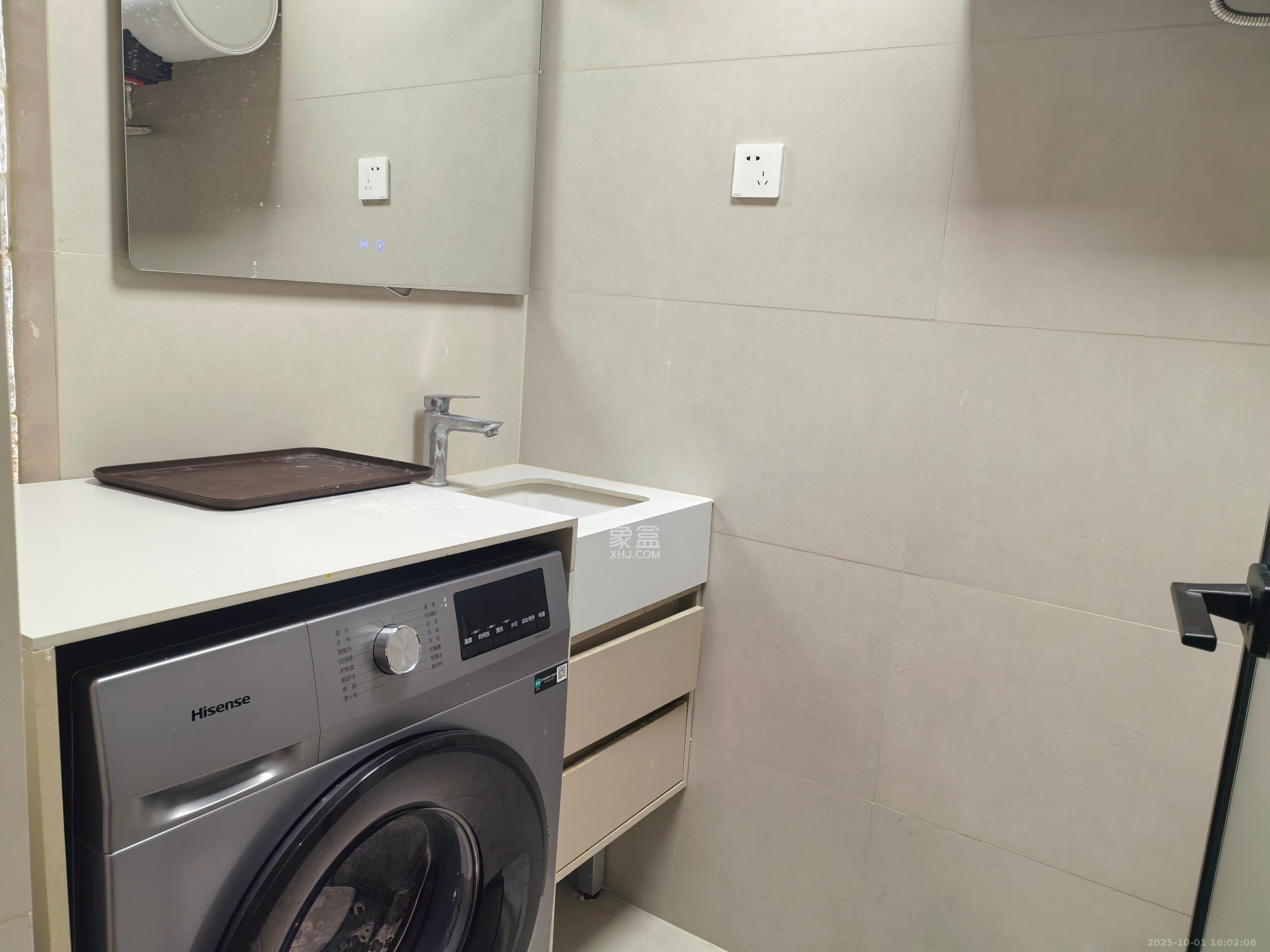 信诚湘江揽月(至善美景大厦) 1室1厅1卫 1600.0元/月 信诚湘江揽月(至善美景大厦) 1室1厅1卫 1600.0元/月室内图