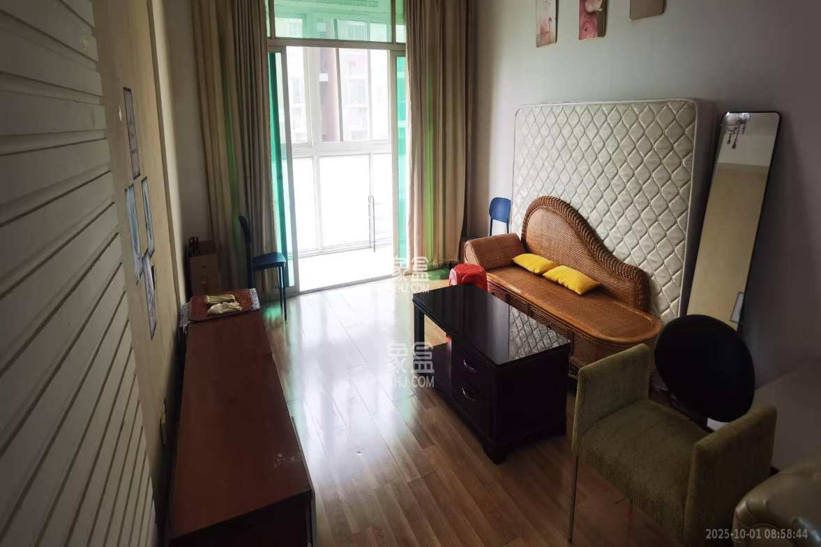 天峰名苑 3室2厅1卫 1800.0元/月 天峰名苑 3室2厅1卫 1800.0元/月室内图