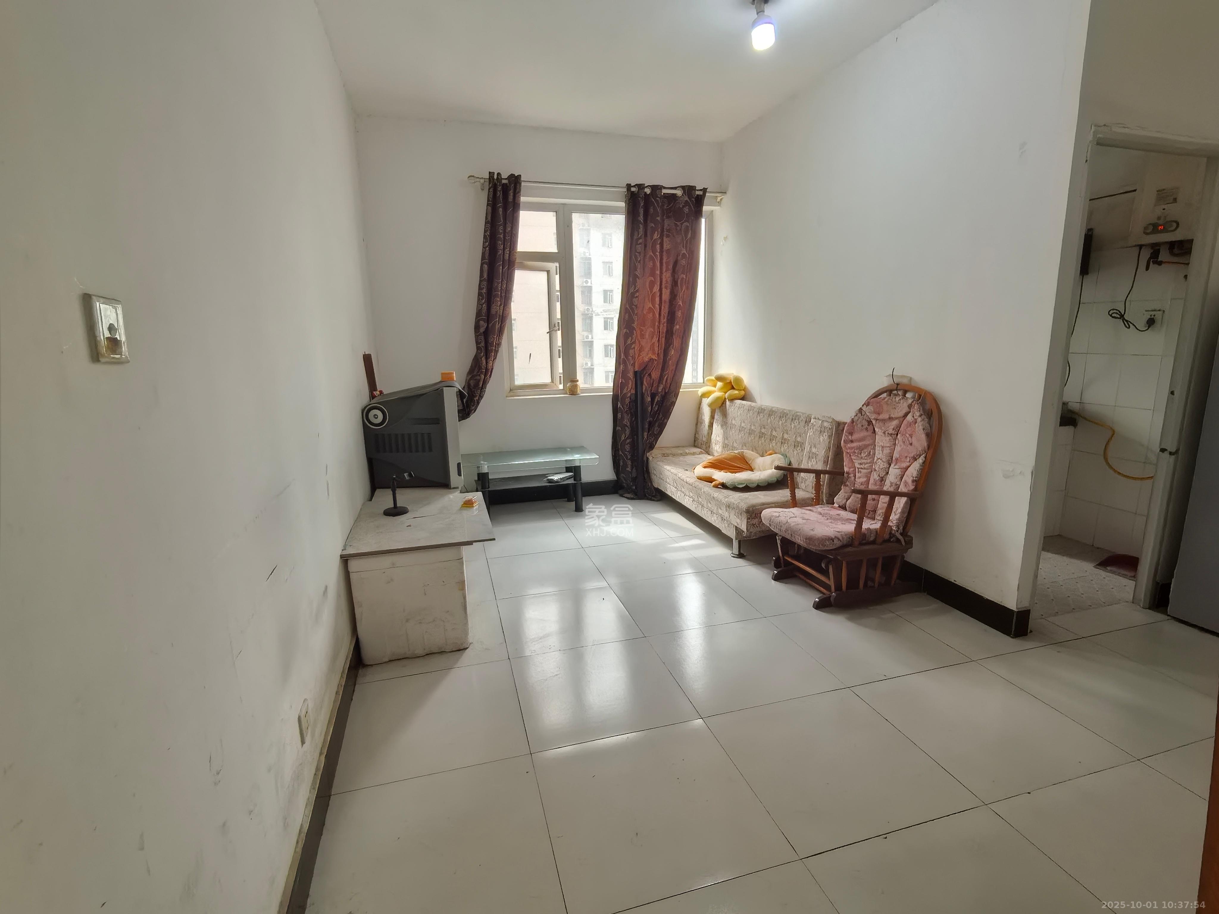 中房F联邦  2室2厅1卫    1800.0元/月室内图