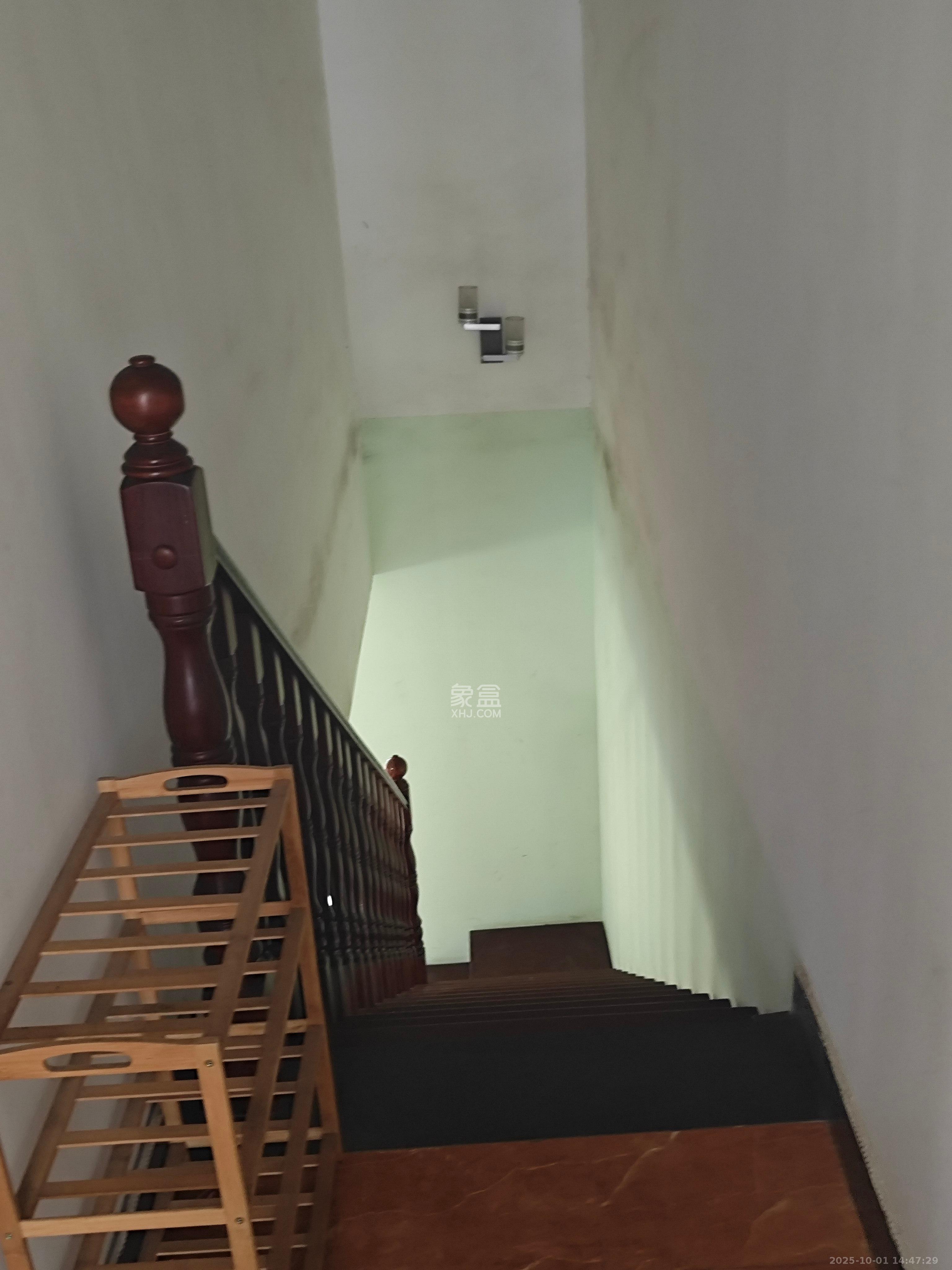 凯乐国际城 2室2厅1卫 2300.0元/月 凯乐国际城 2室2厅1卫 2300.0元/月室内图