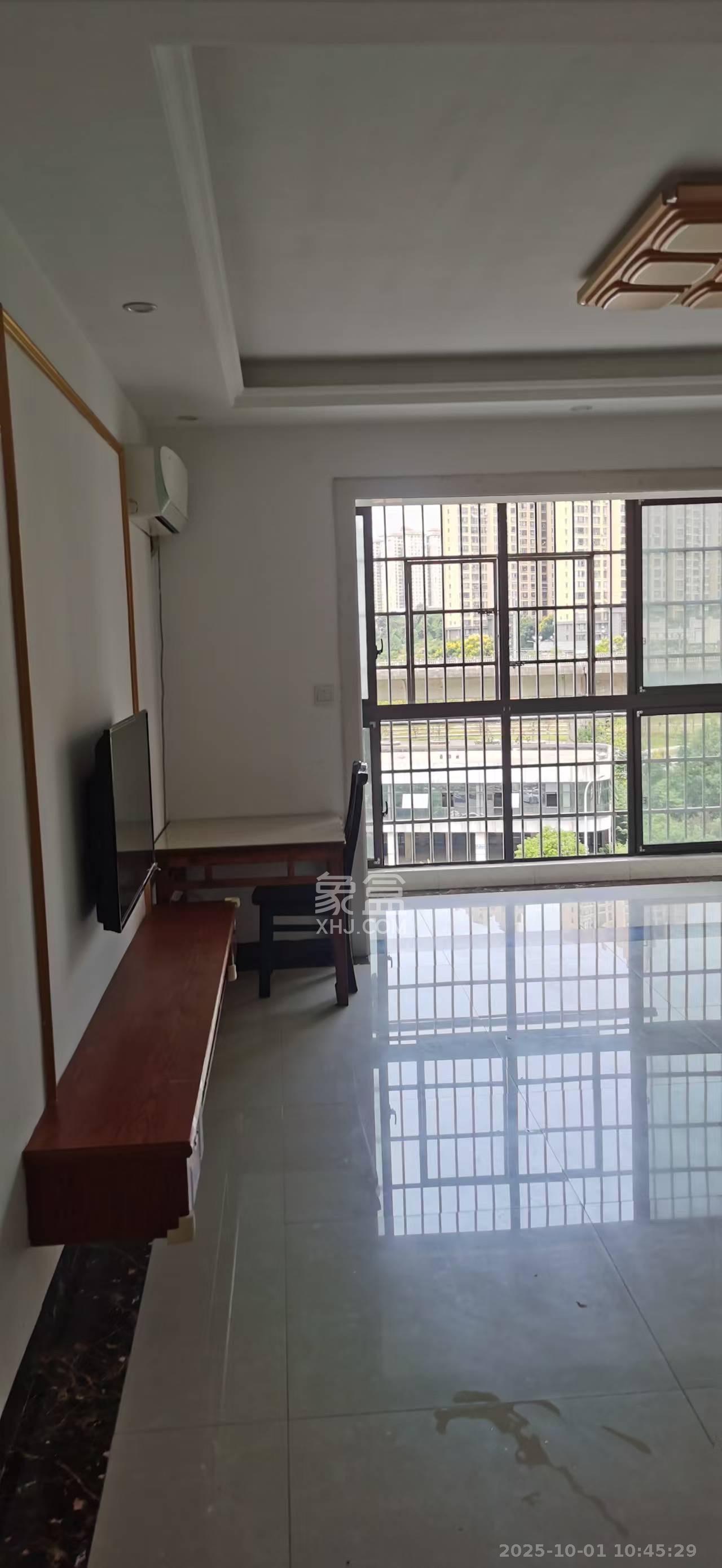 金南家园一期  2室2厅1卫    2000.0元/月室内图