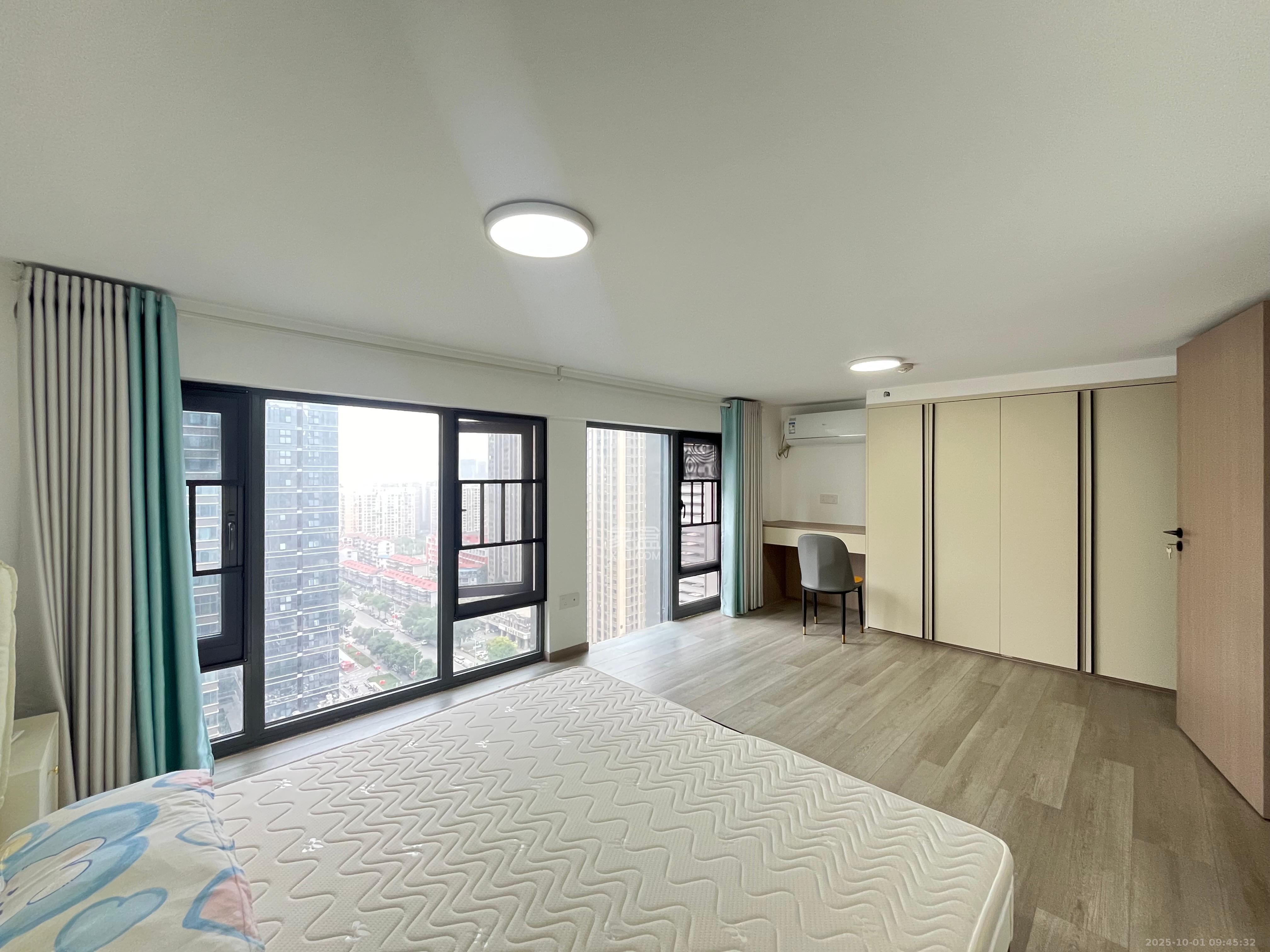 卓越中寰 2室2厅2卫 3600.0元/月 卓越中寰 2室2厅2卫 3600.0元/月室内图