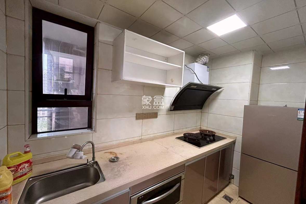 滨海新天地 1室1厅1卫 1600.00元/月 滨海新天地 1室1厅1卫 1600.00元/月室内图