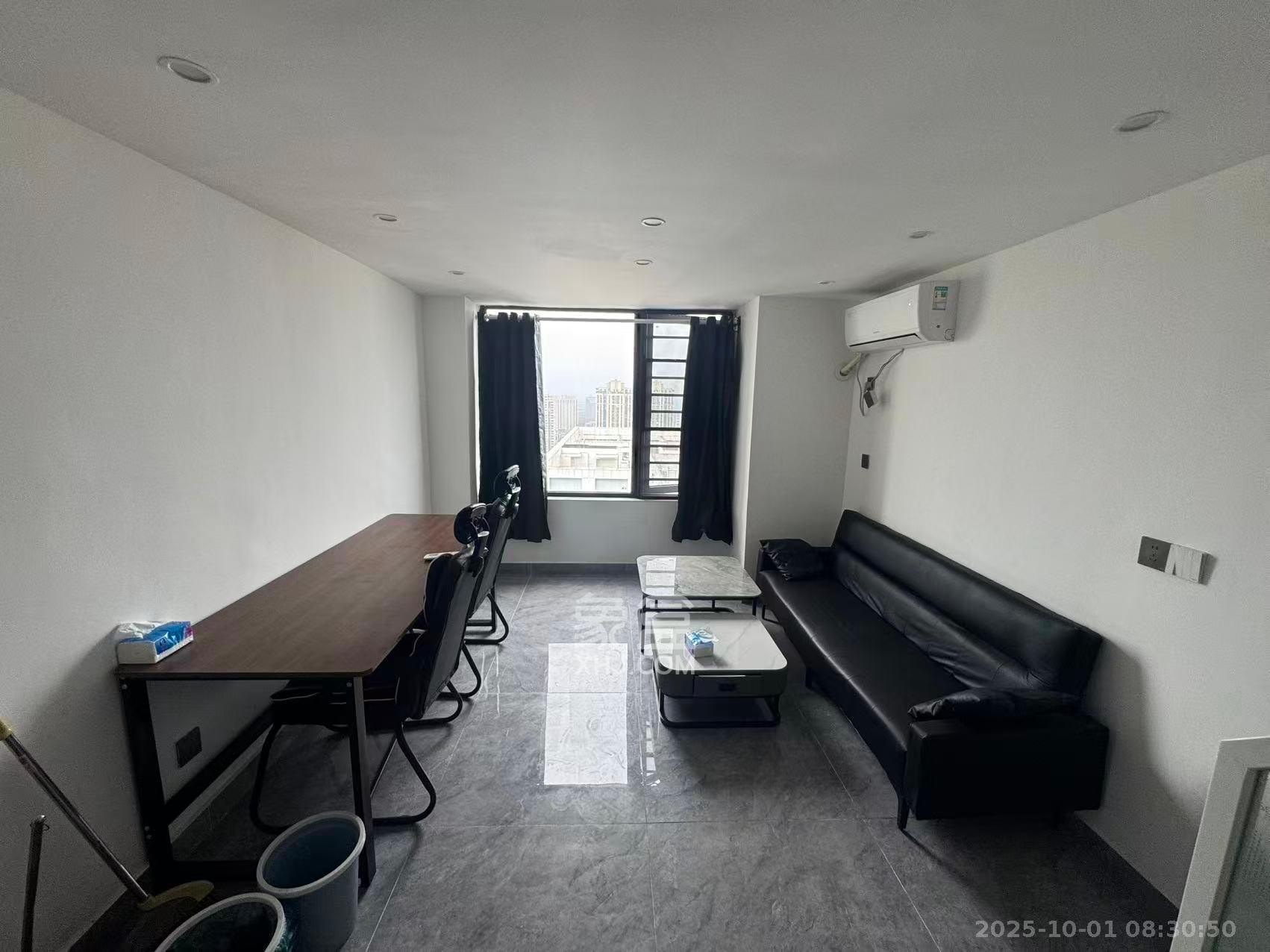 新城悦隽公园  2室1厅1卫    1300.0元/月 新城悦隽公园  2室1厅1卫    1300.0元/月