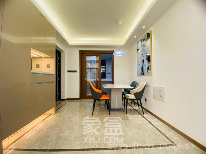 梅溪悦章  4室2厅2卫    4000.0元/月室内图