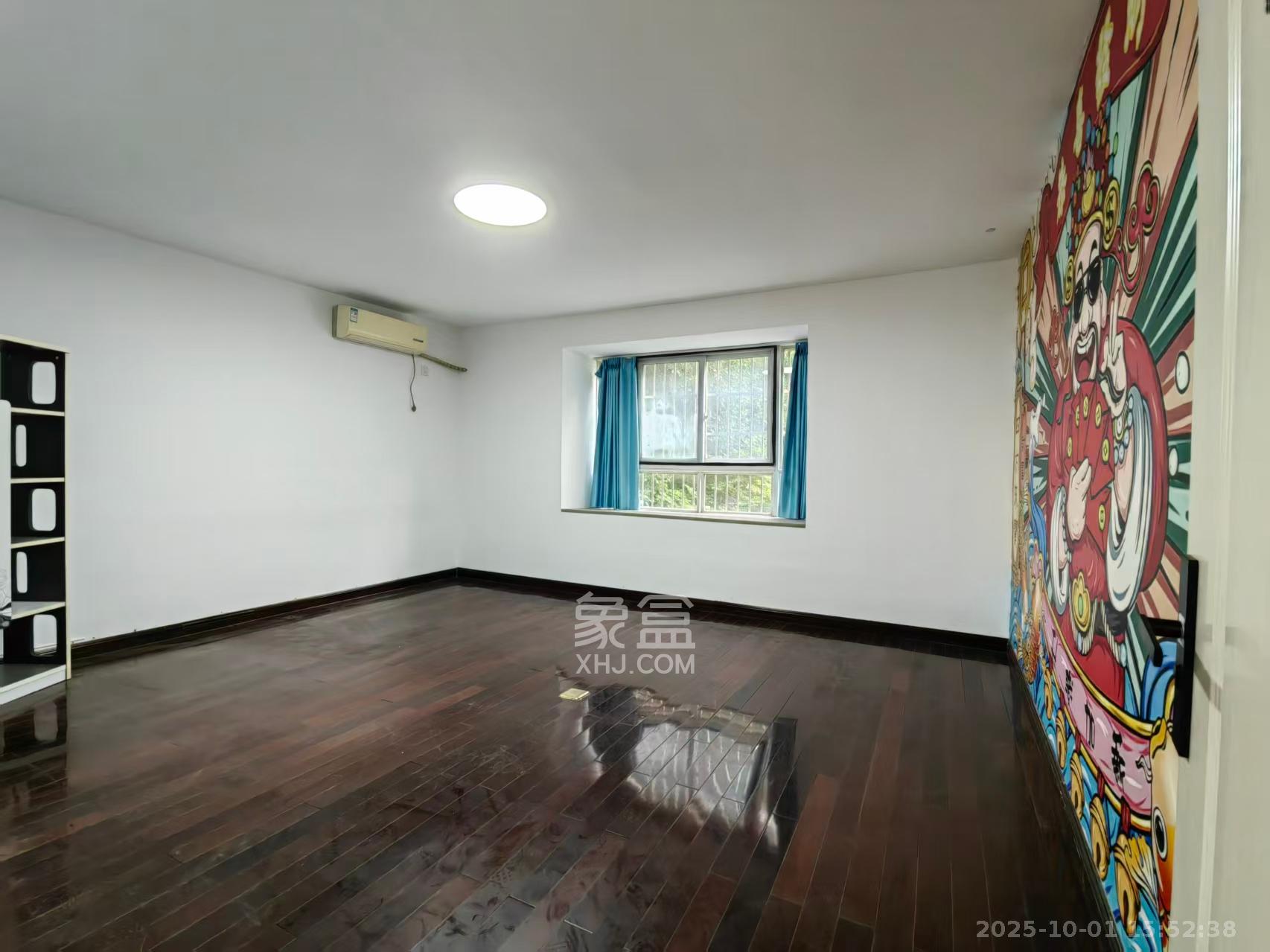 学府华庭 10室1厅3卫 6500.0元/月 学府华庭 10室1厅3卫 6500.0元/月室内图