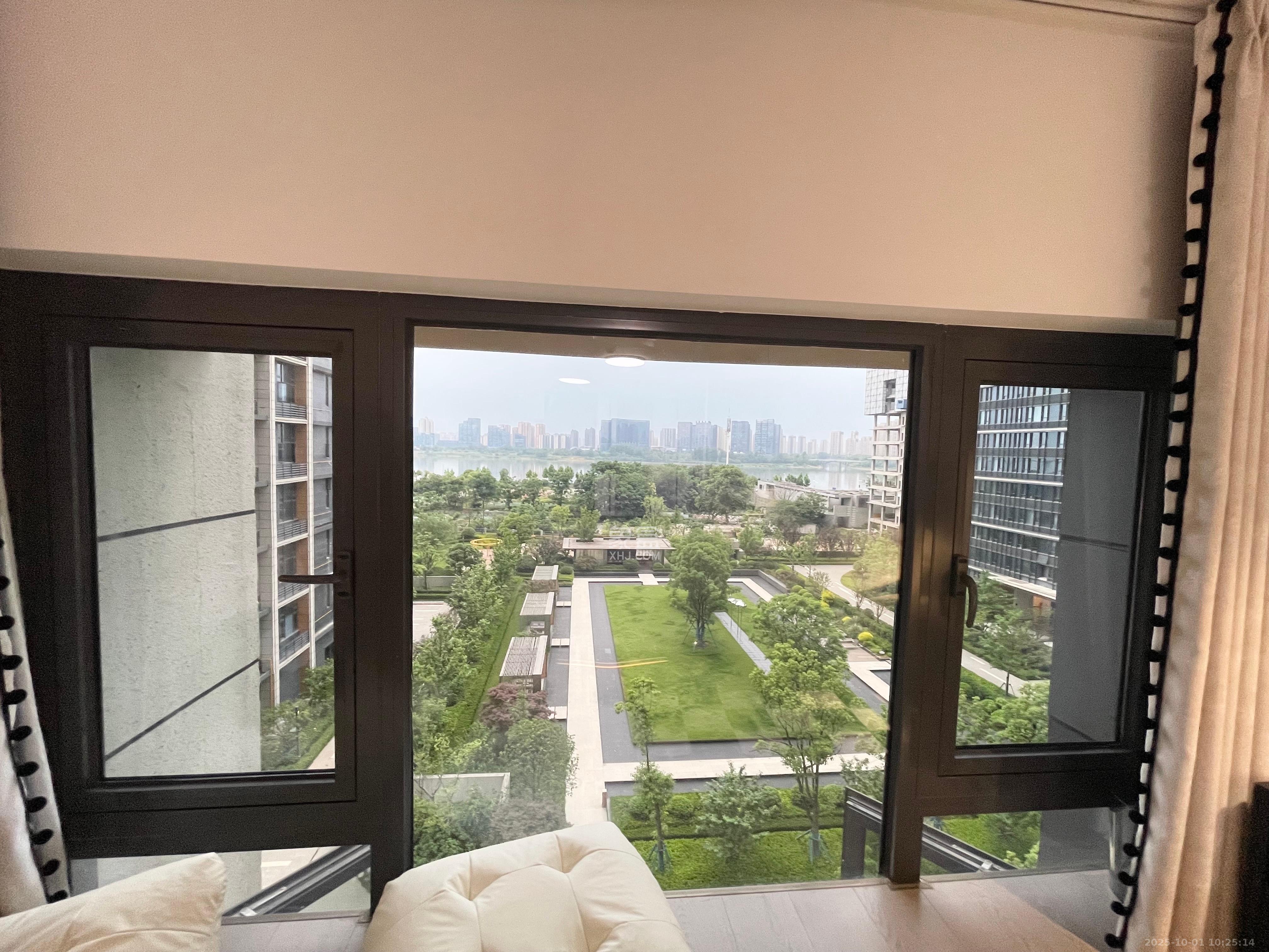 万科紫台  2室2厅2卫   4500.00元/月室内图