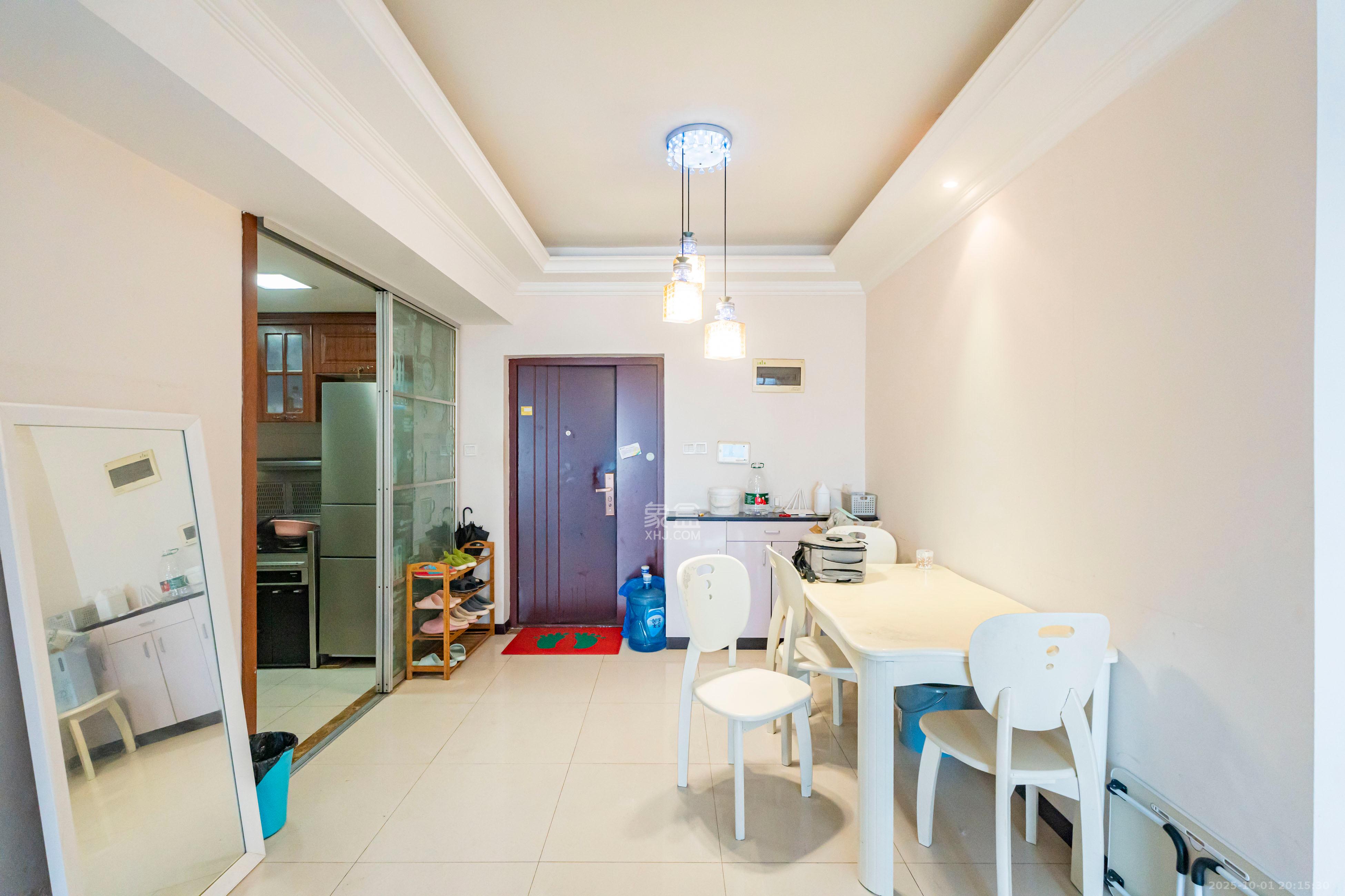 公园9号 1室1厅1卫 3500.0元/月 公园9号 1室1厅1卫 3500.0元/月室内图