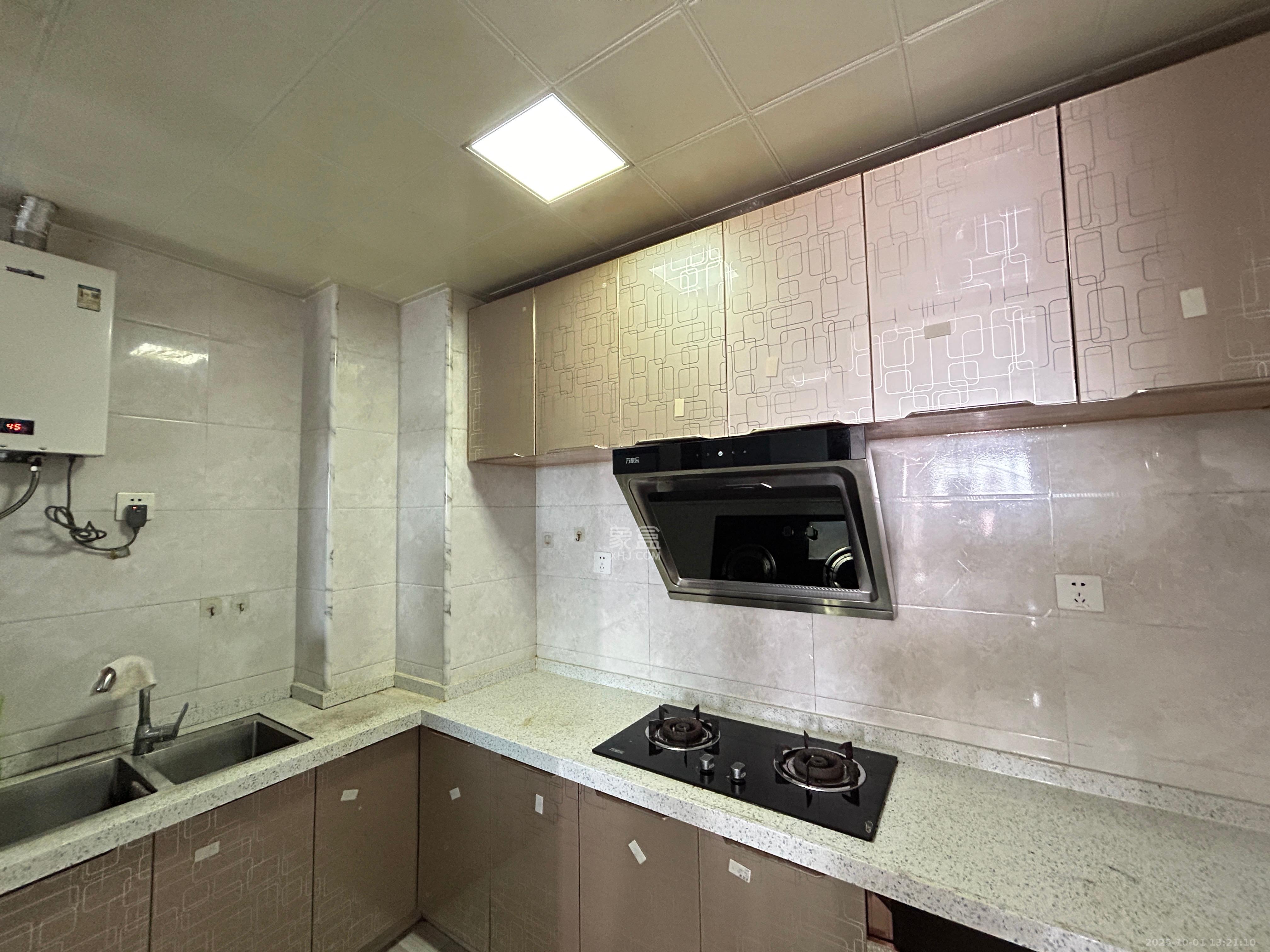 康桥长郡 3室2厅1卫 1800.0元/月 康桥长郡 3室2厅1卫 1800.0元/月室内图