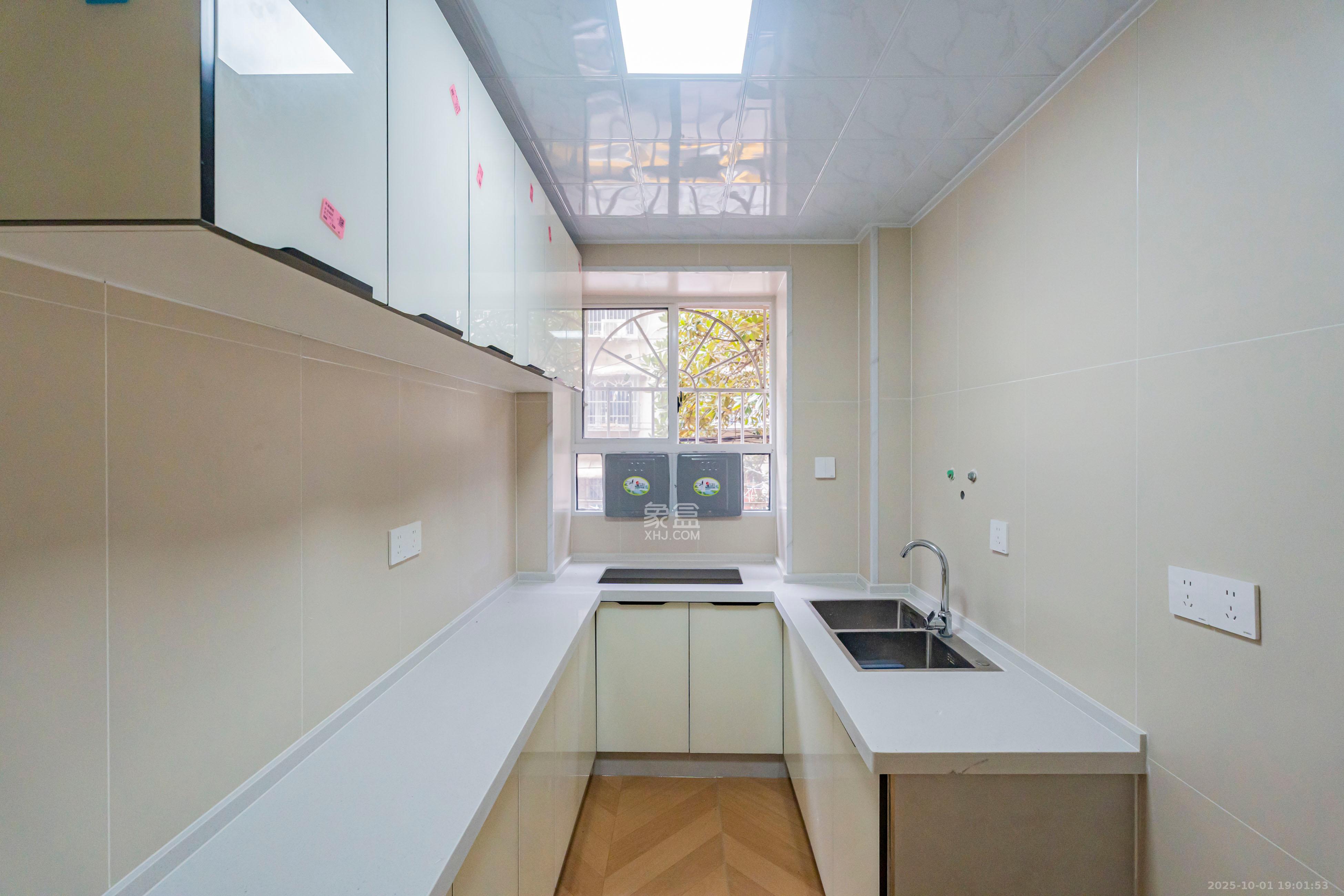 北桥新村  2室1厅1卫    49.8万厨房