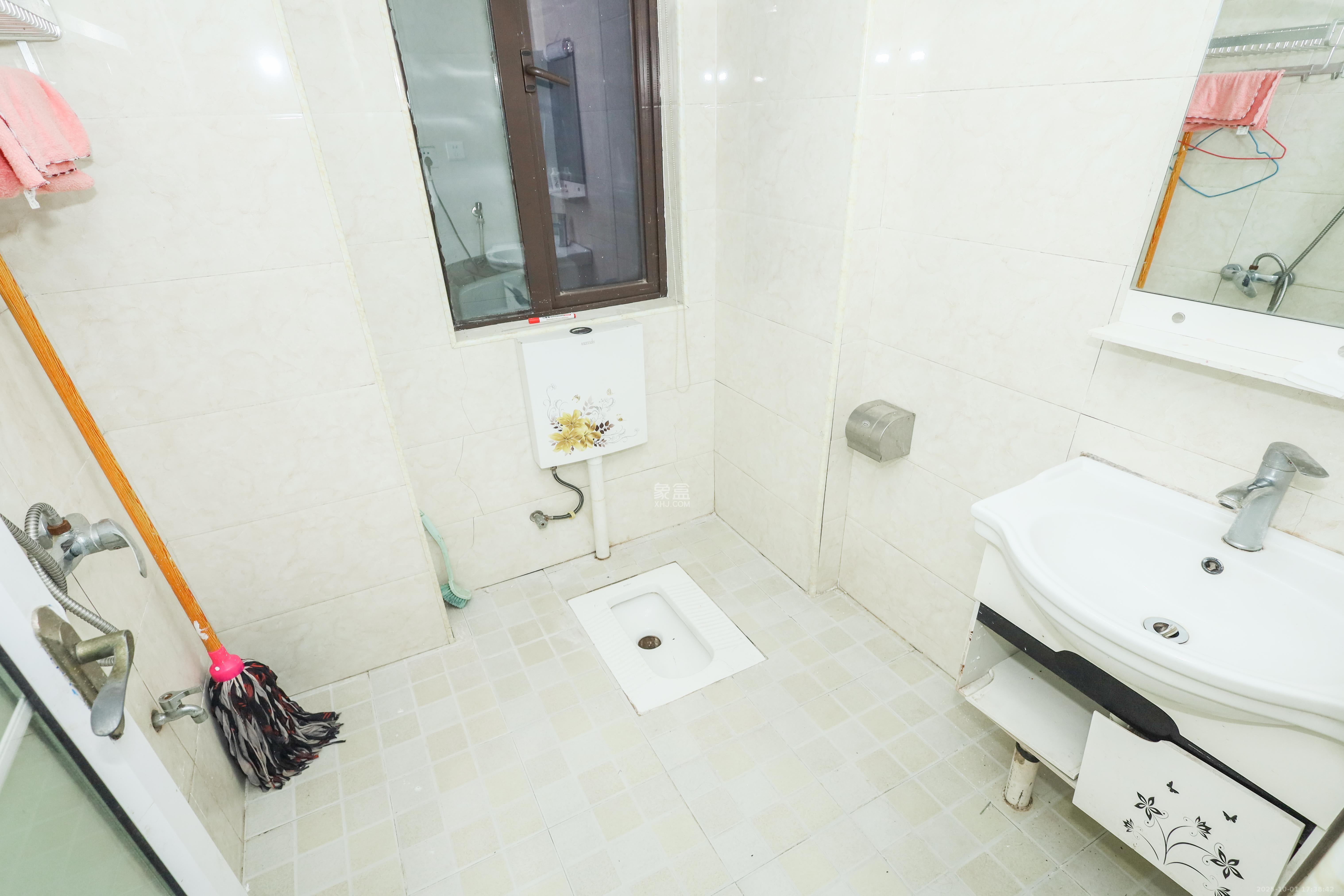 梅溪鑫苑名家 3室2厅1卫 2100.0元/月 梅溪鑫苑名家 3室2厅1卫 2100.0元/月室内图