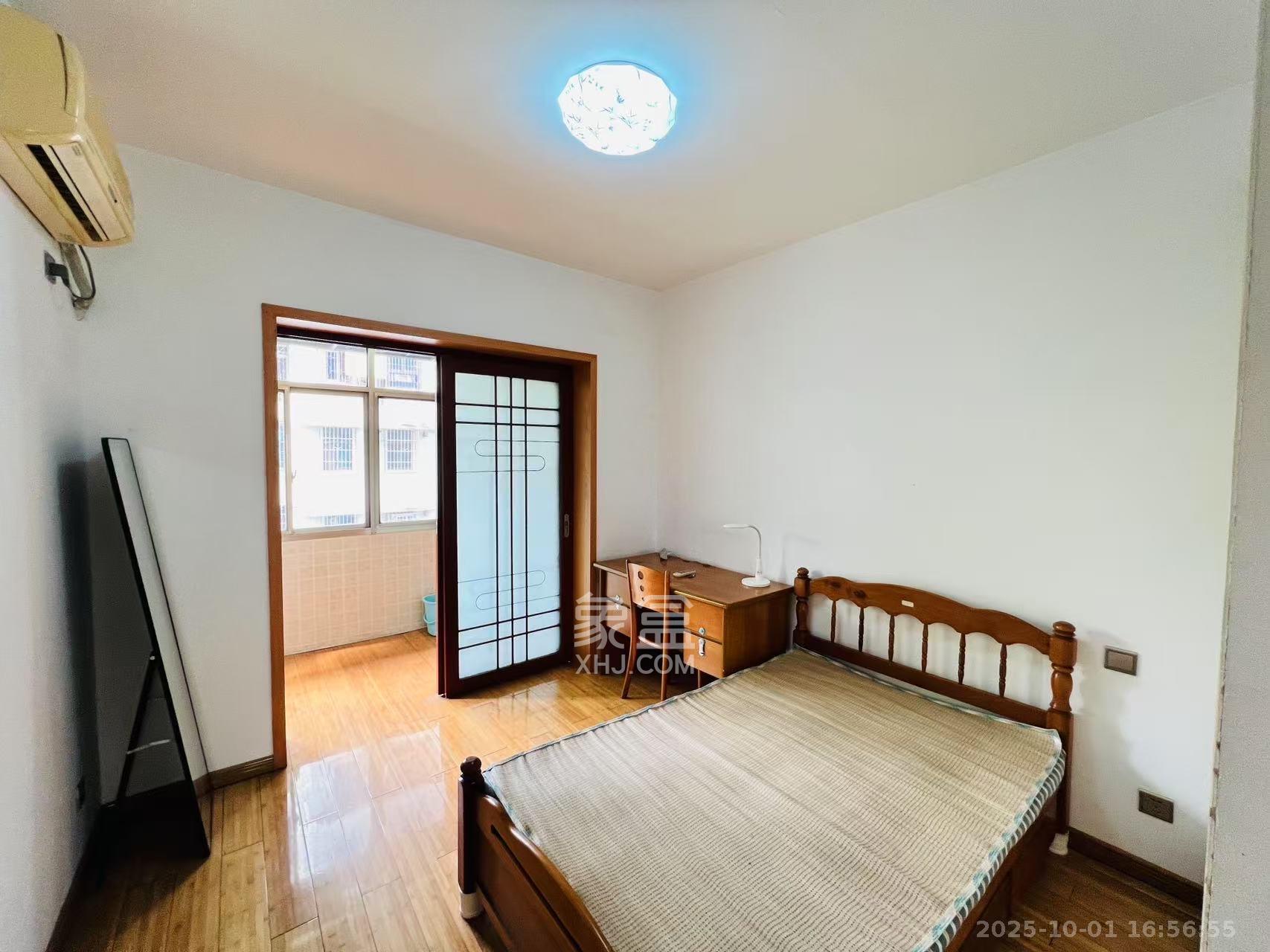 中意宿舍  2室1厅1卫    2200.0元/月室内图