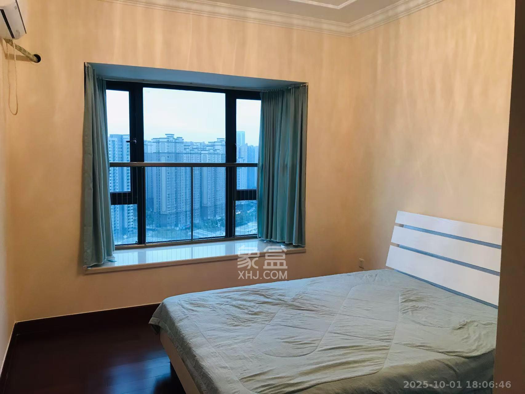 恒大翡翠华庭  2室2厅1卫    2200.0元/月