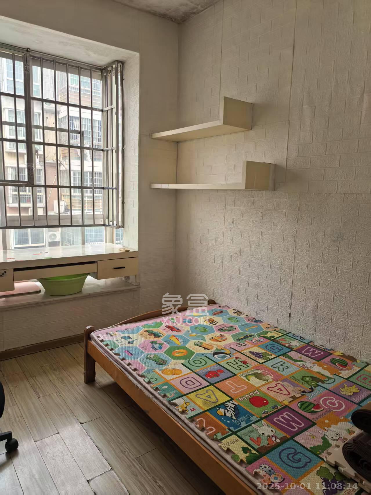 枫林绿洲  2室2厅1卫    2200.0元/月室内图