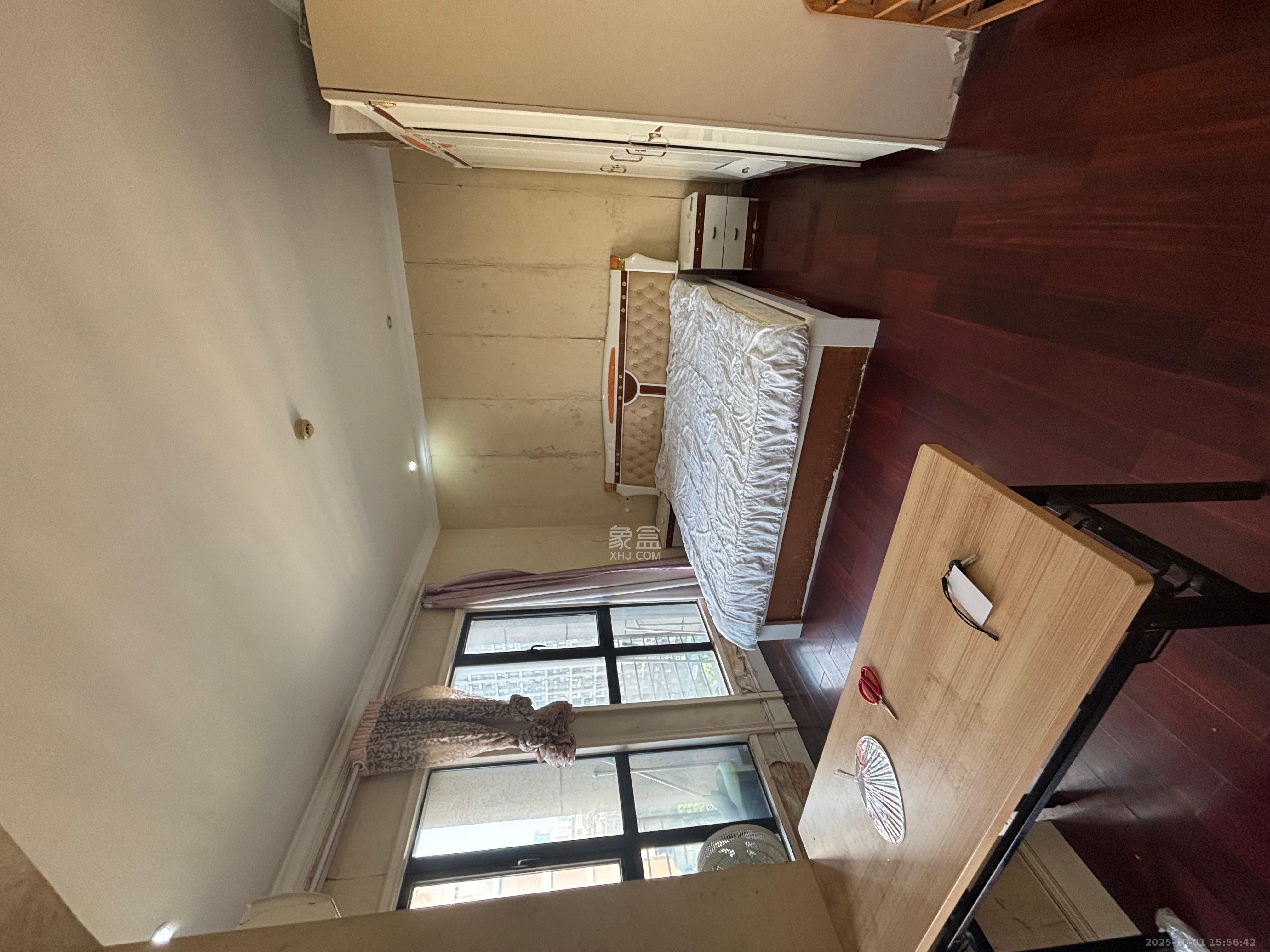 郡原广场  1室1厅1卫    1500.0元/月室内图