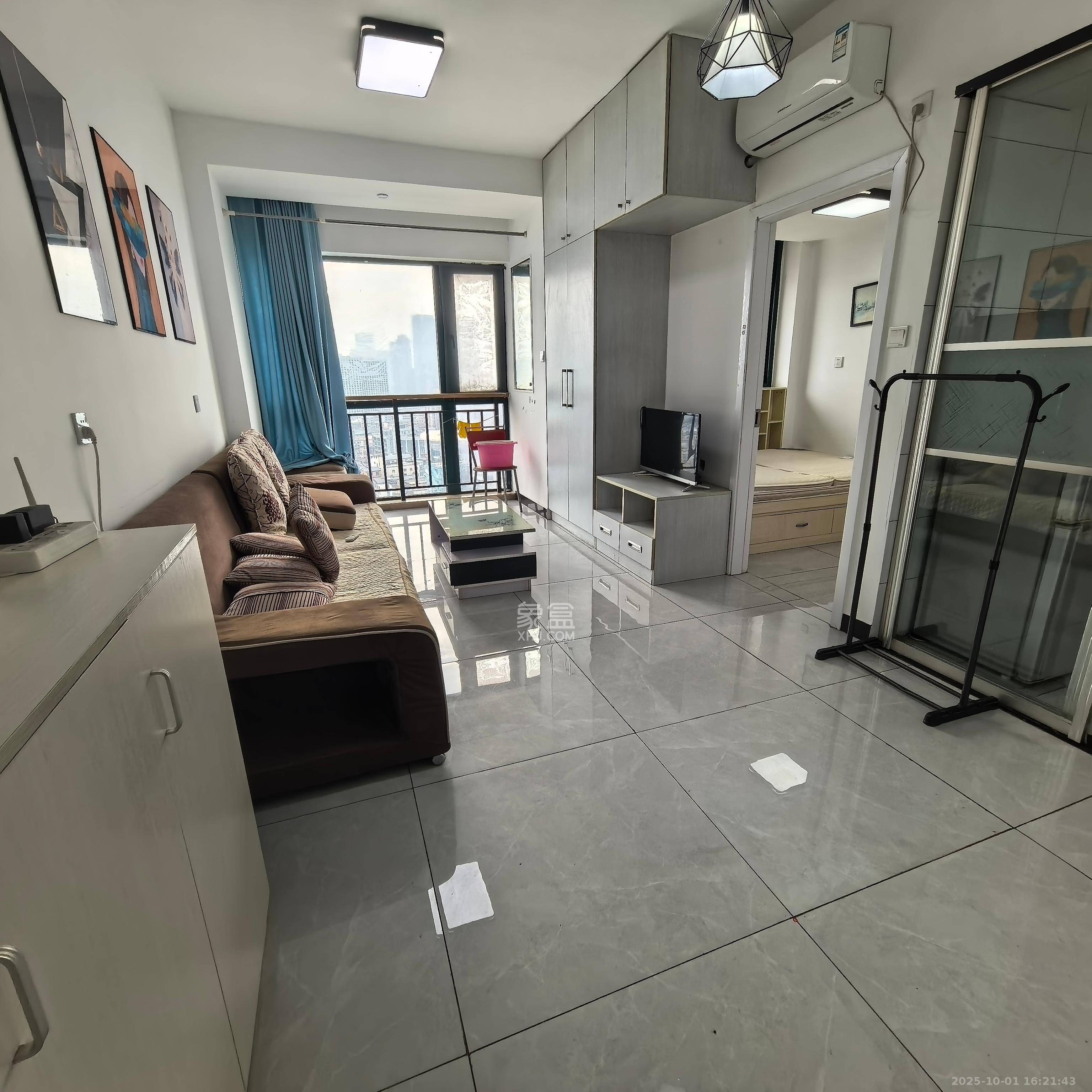 新青年公寓 1室1厅1卫 2300.0元/月 新青年公寓 1室1厅1卫 2300.0元/月室内图