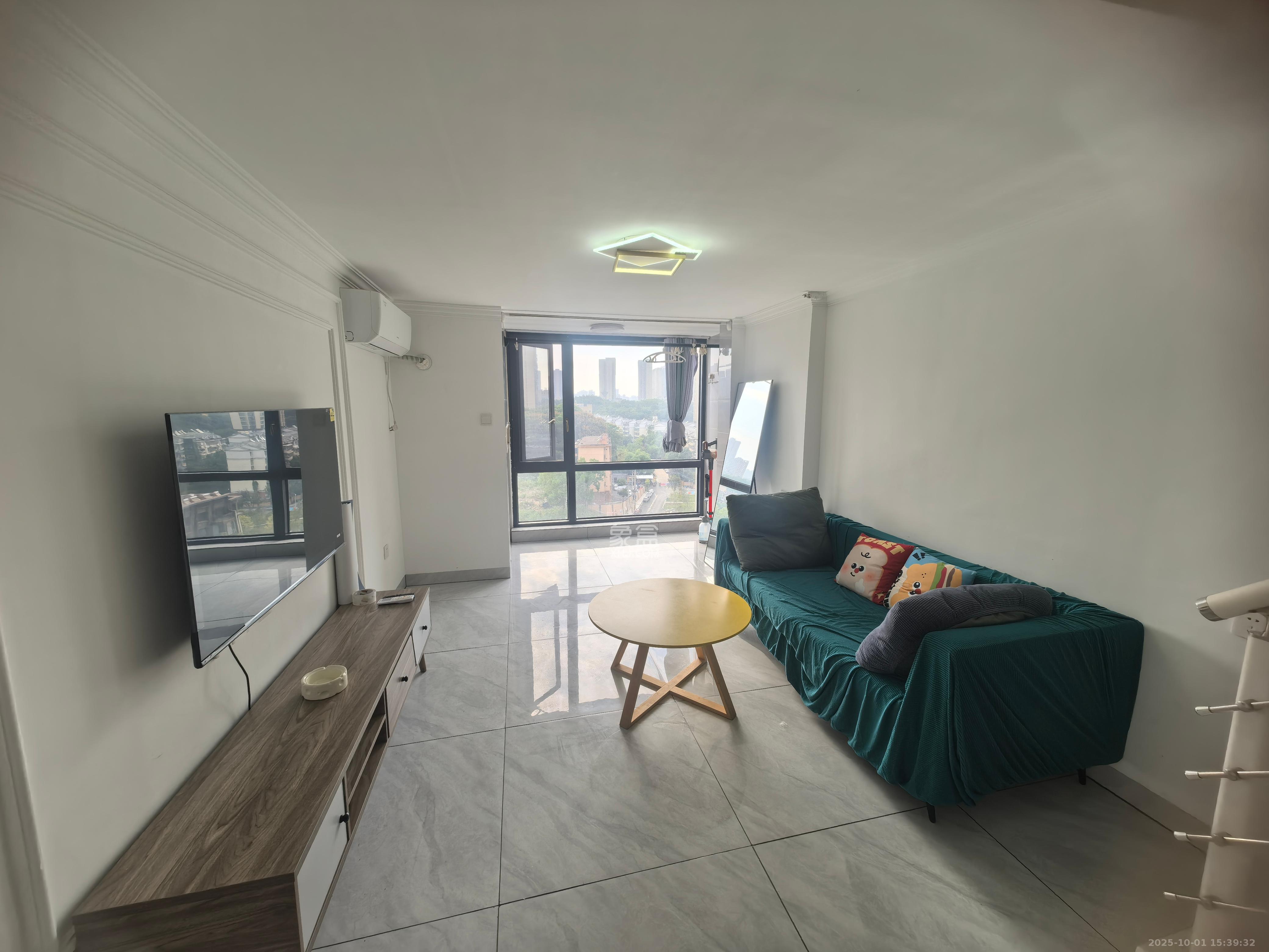 万科金色麦田 2室2厅1卫 2000.0元/月 万科金色麦田 2室2厅1卫 2000.0元/月室内图