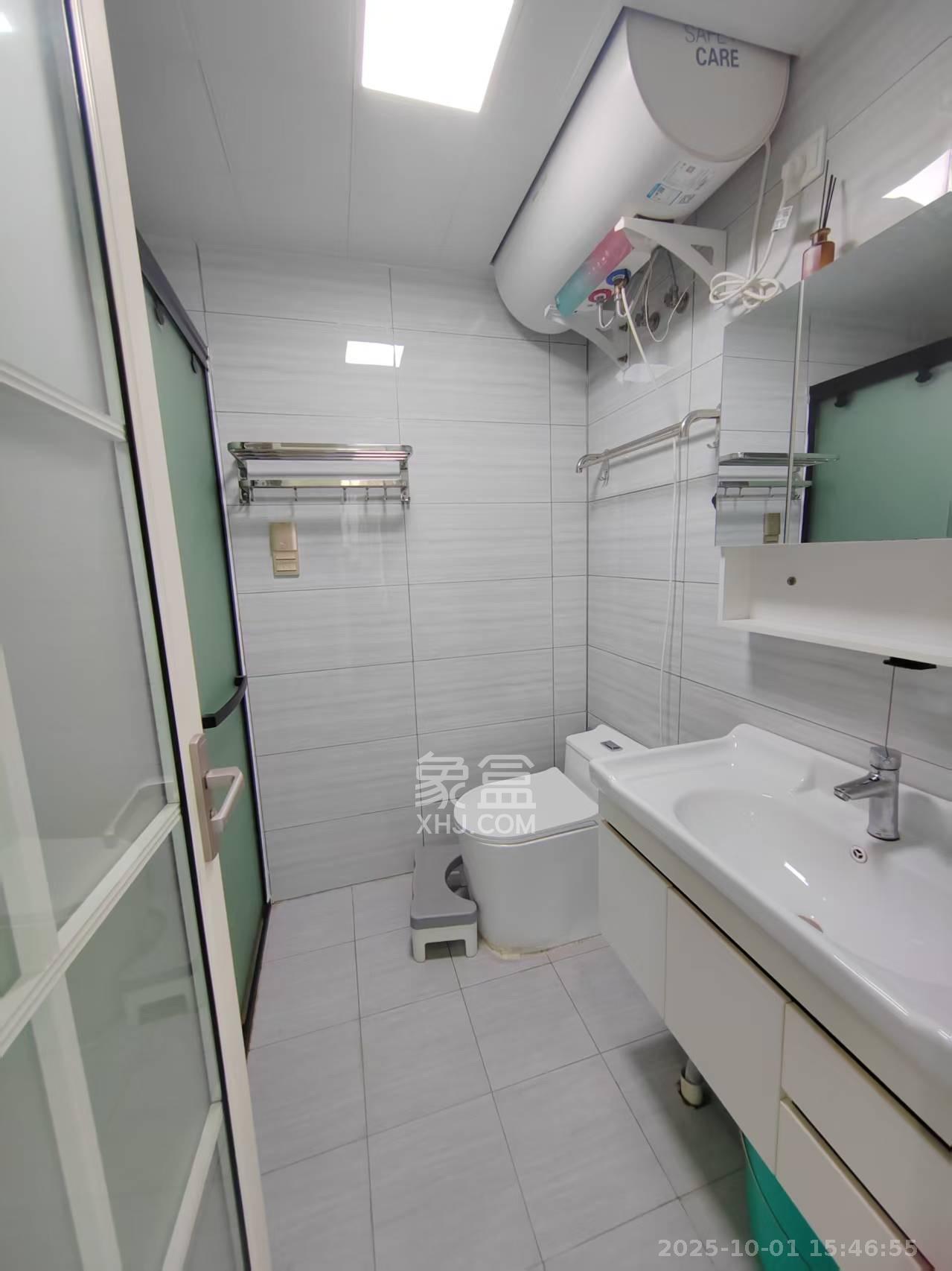 奥克斯滨仕花园(奥克斯洋湖广场/奥克斯中心) 2室1厅1卫 2800.0元/月 奥克斯滨仕花园(奥克斯洋湖广场/奥克斯中心) 2室1厅1卫 2800.0元/月室内图