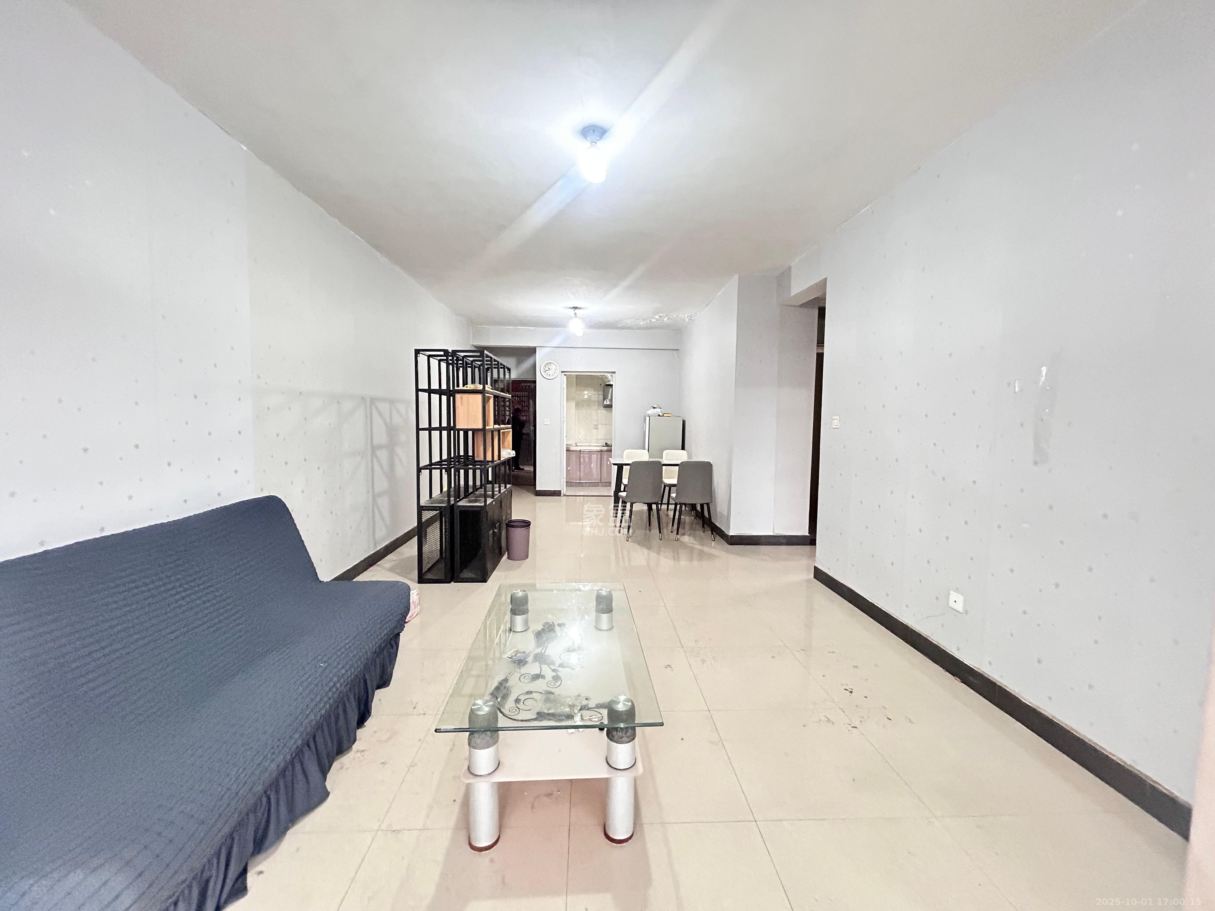 红树湾 2室2厅1卫 1800.0元/月 红树湾 2室2厅1卫 1800.0元/月室内图