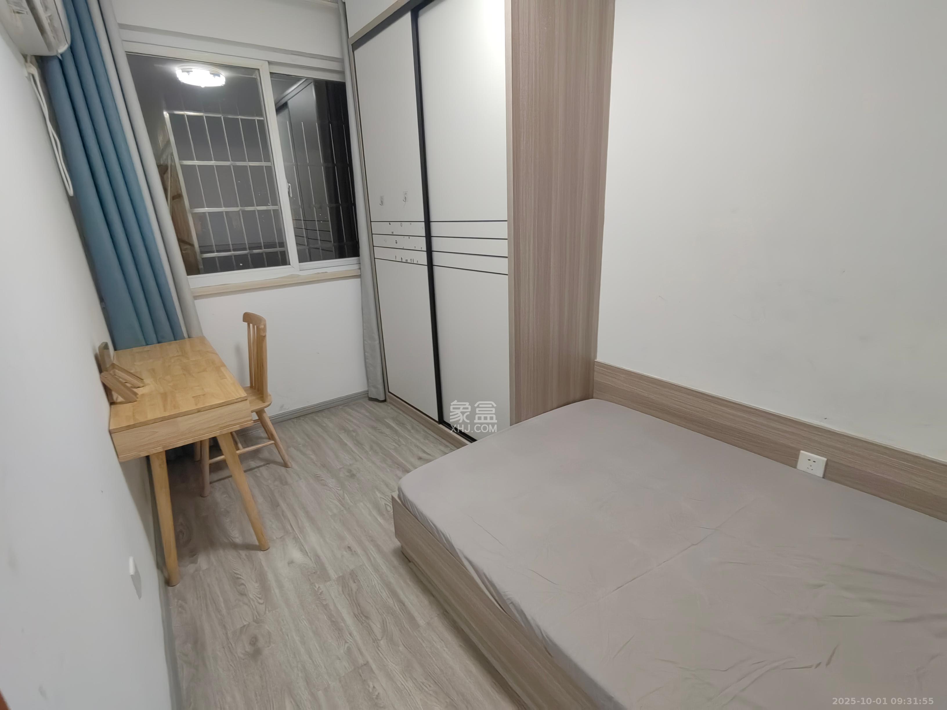 巧克力空间（建鸿达现代大厦）  3室1厅1卫   2100.00元/月室内图