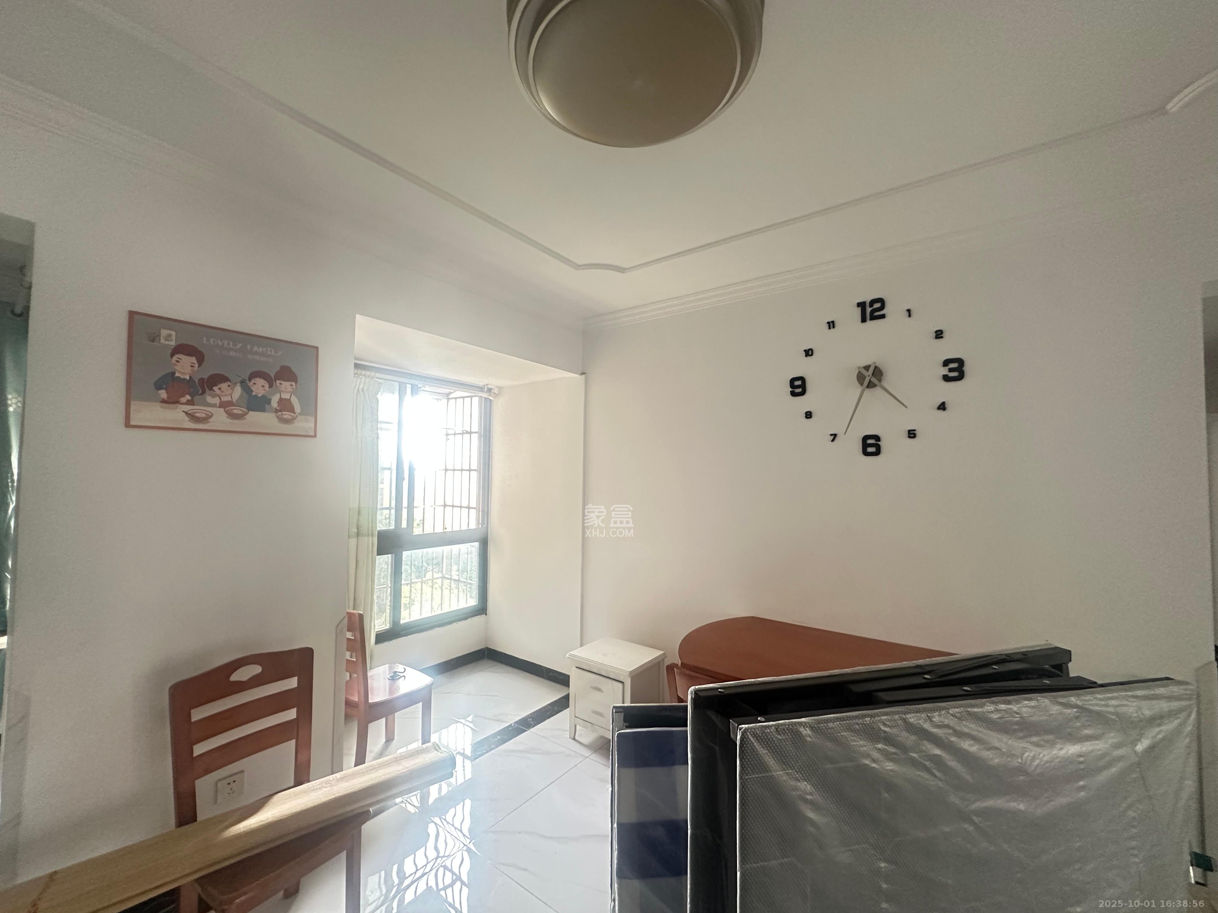 桥头家苑一期 3室2厅2卫 1900.0元/月 桥头家苑一期 3室2厅2卫 1900.0元/月室内图