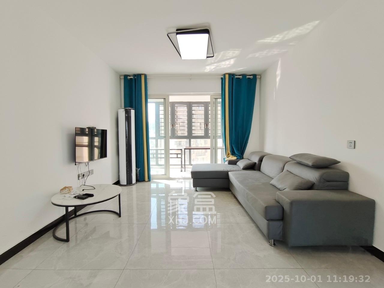 保利香槟国际  4室2厅2卫    2400.0元/月室内图