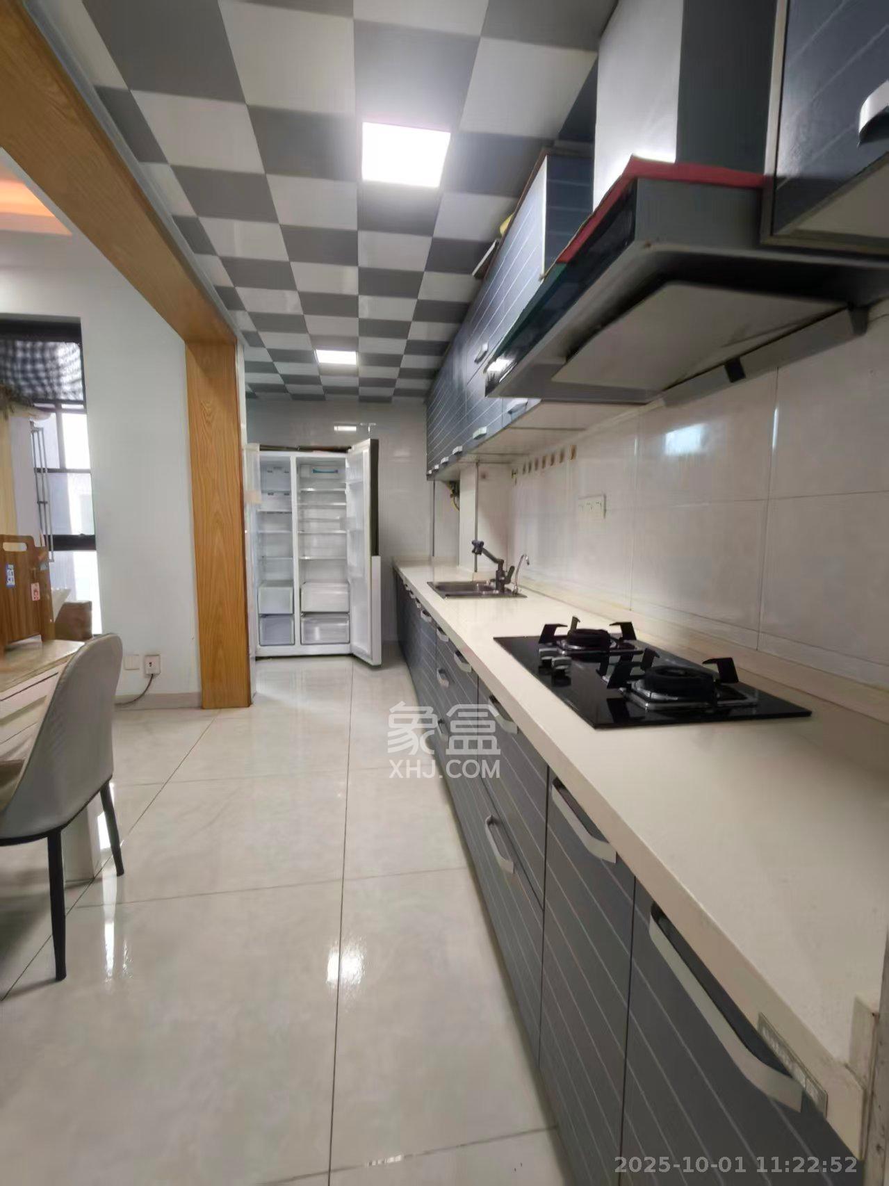 北大资源时光 3室2厅2卫 2900.0元/月 北大资源时光 3室2厅2卫 2900.0元/月室内图