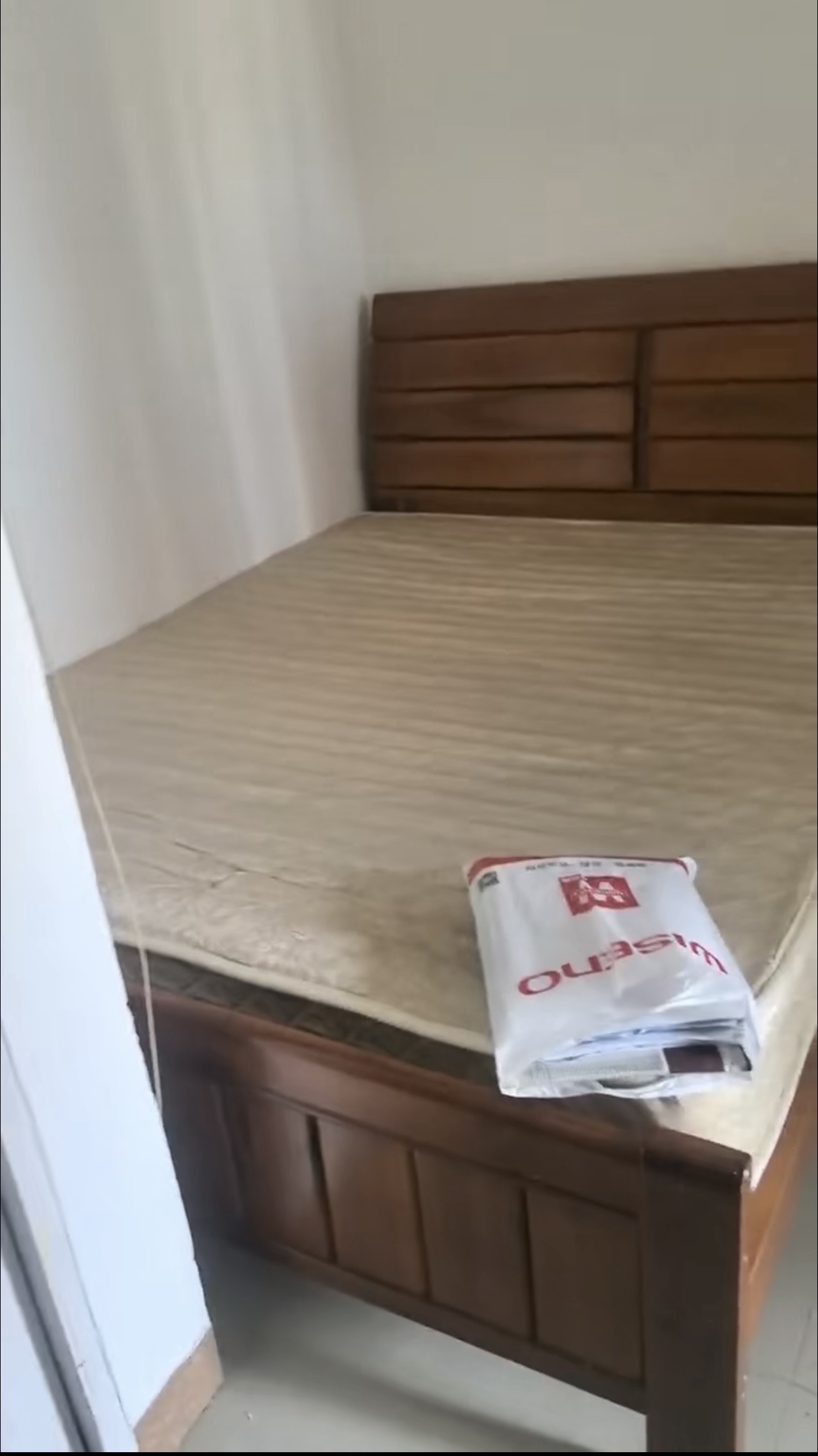 丽都花园  1室1厅1卫    1000.0元/月 丽都花园  1室1厅1卫    1000.0元/月室内图