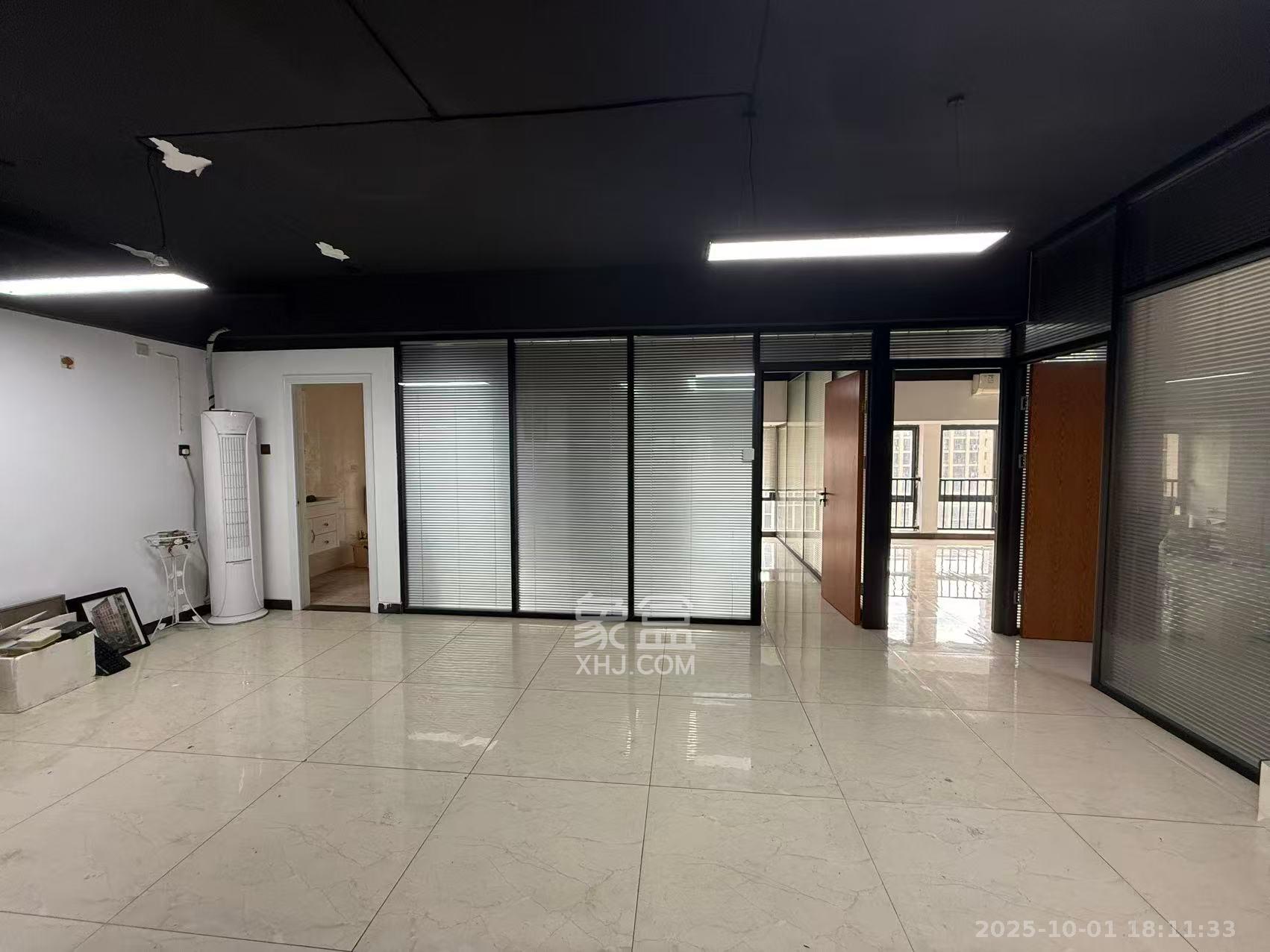 中建芙蓉嘉苑  3室1厅1卫   2500.00元/月室内图