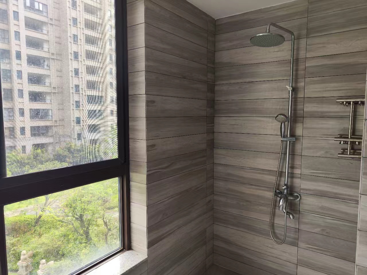 滨海新天地 3室2厅1卫 2500.0元/月 滨海新天地 3室2厅1卫 2500.0元/月室内图