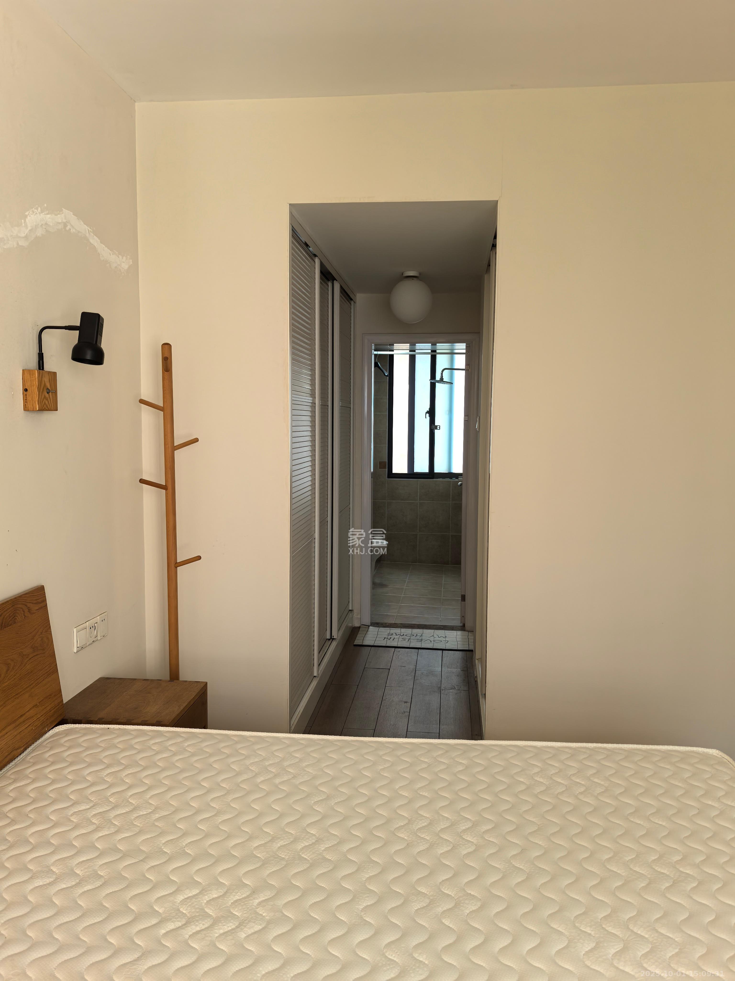 鑫远御文台一期 4室2厅2卫 3200.0元/月 鑫远御文台一期 4室2厅2卫 3200.0元/月室内图