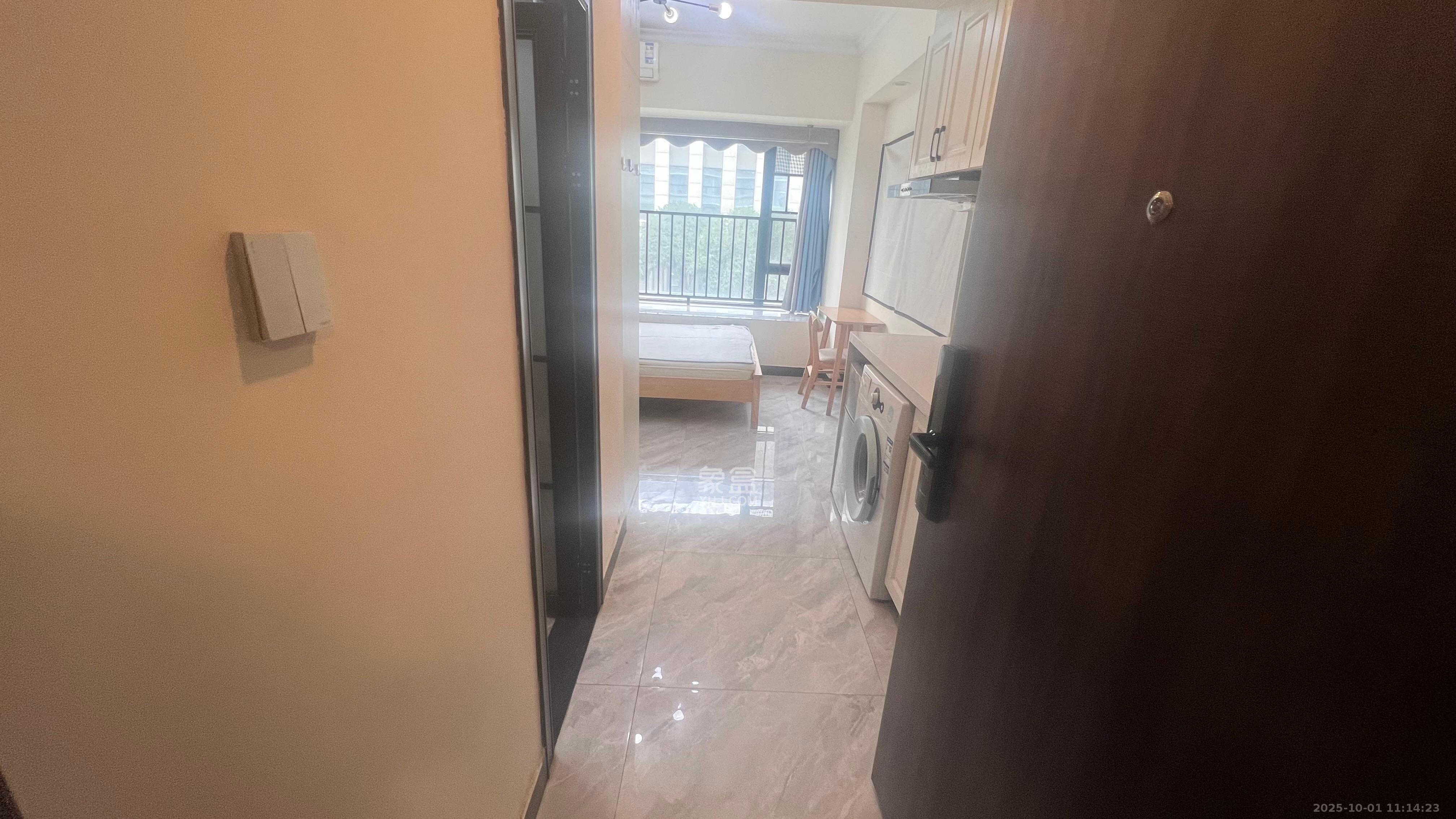 龙湖湘江星座（祺鑫星座公寓）  1室0厅0卫    1300.0元/月室内图