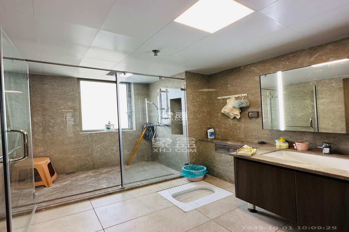 梅溪华府(新城金茂梦想华府) 4室2厅3卫 7500.0元/月 梅溪华府(新城金茂梦想华府) 4室2厅3卫 7500.0元/月室内图