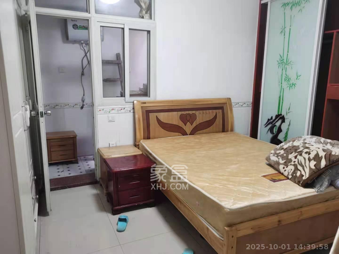 三一街区 5室2厅2卫 2200.0元/月 三一街区 5室2厅2卫 2200.0元/月室内图