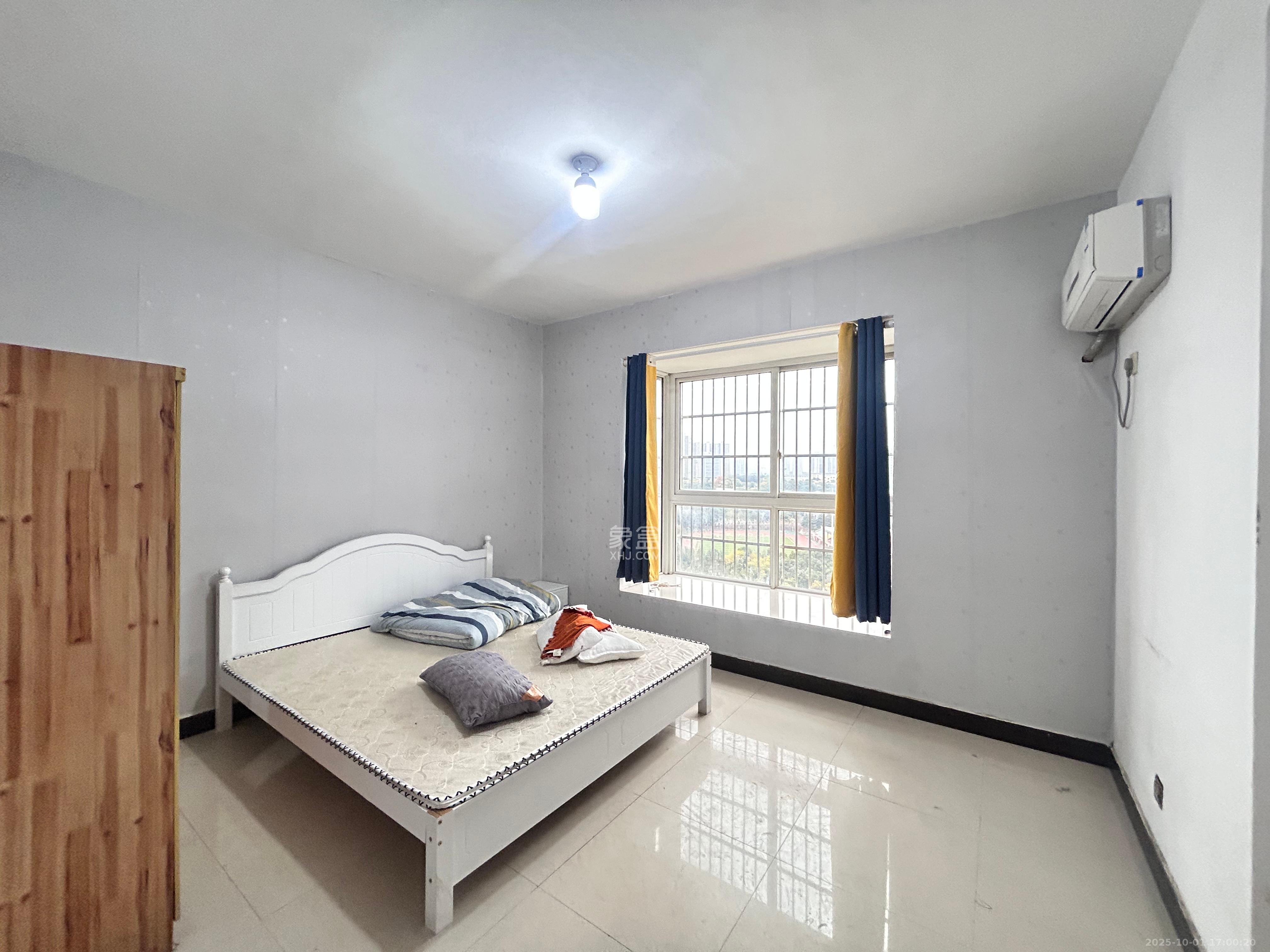 红树湾 2室2厅1卫 1800.0元/月 红树湾 2室2厅1卫 1800.0元/月室内图