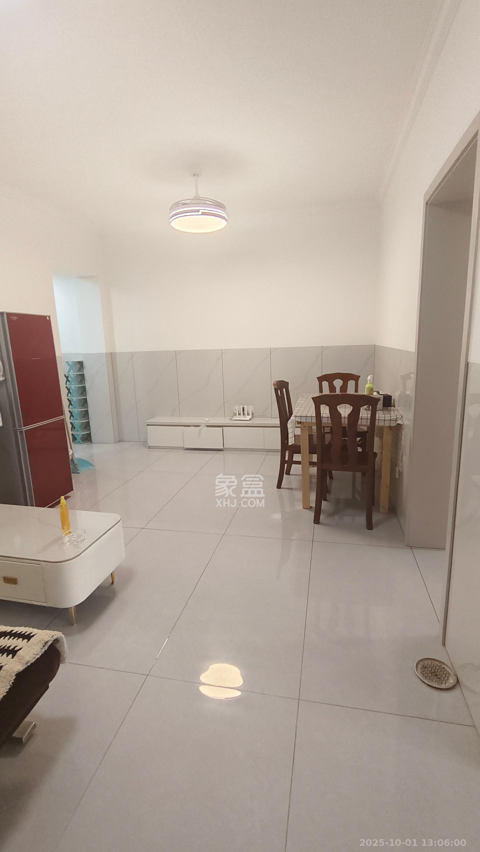 省建苑小区 3室1厅1卫 2500.0元/月 省建苑小区 3室1厅1卫 2500.0元/月室内图