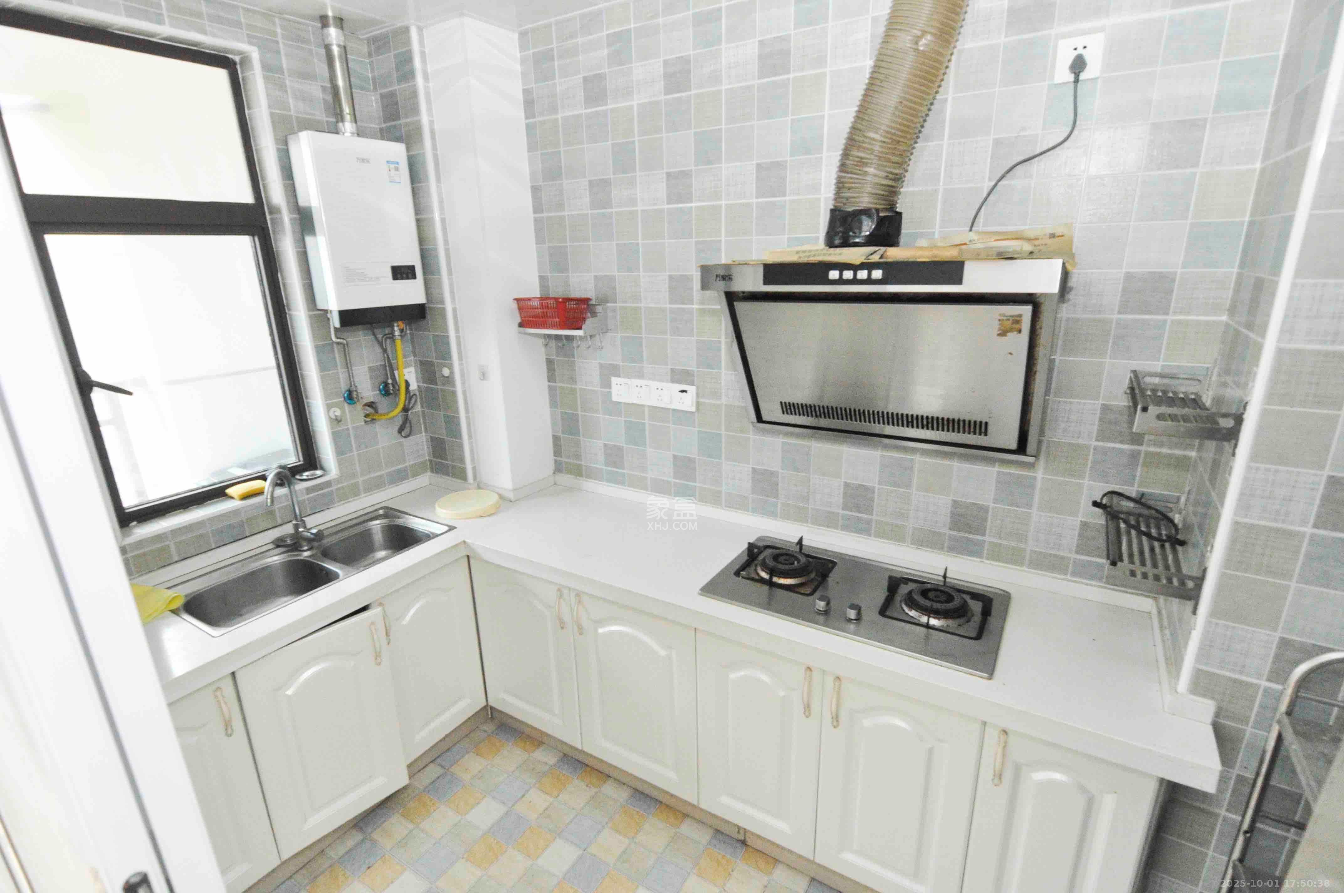 卓越浅水湾  1室1厅1卫    2600.0元/月 卓越浅水湾  1室1厅1卫    2600.0元/月室内图