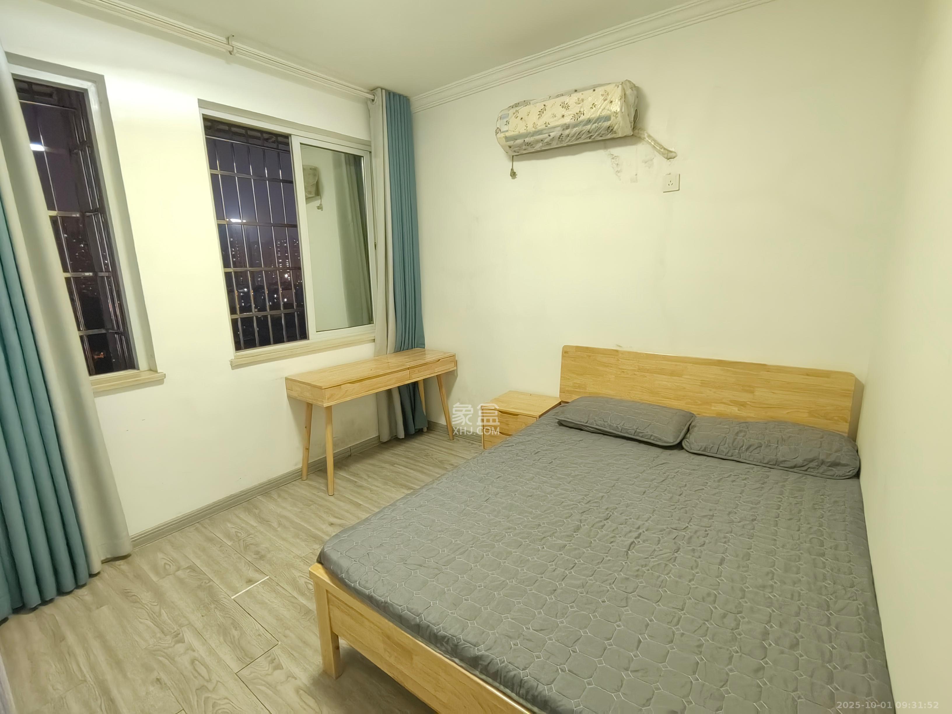 巧克力空间（建鸿达现代大厦）  3室1厅1卫   2100.00元/月室内图