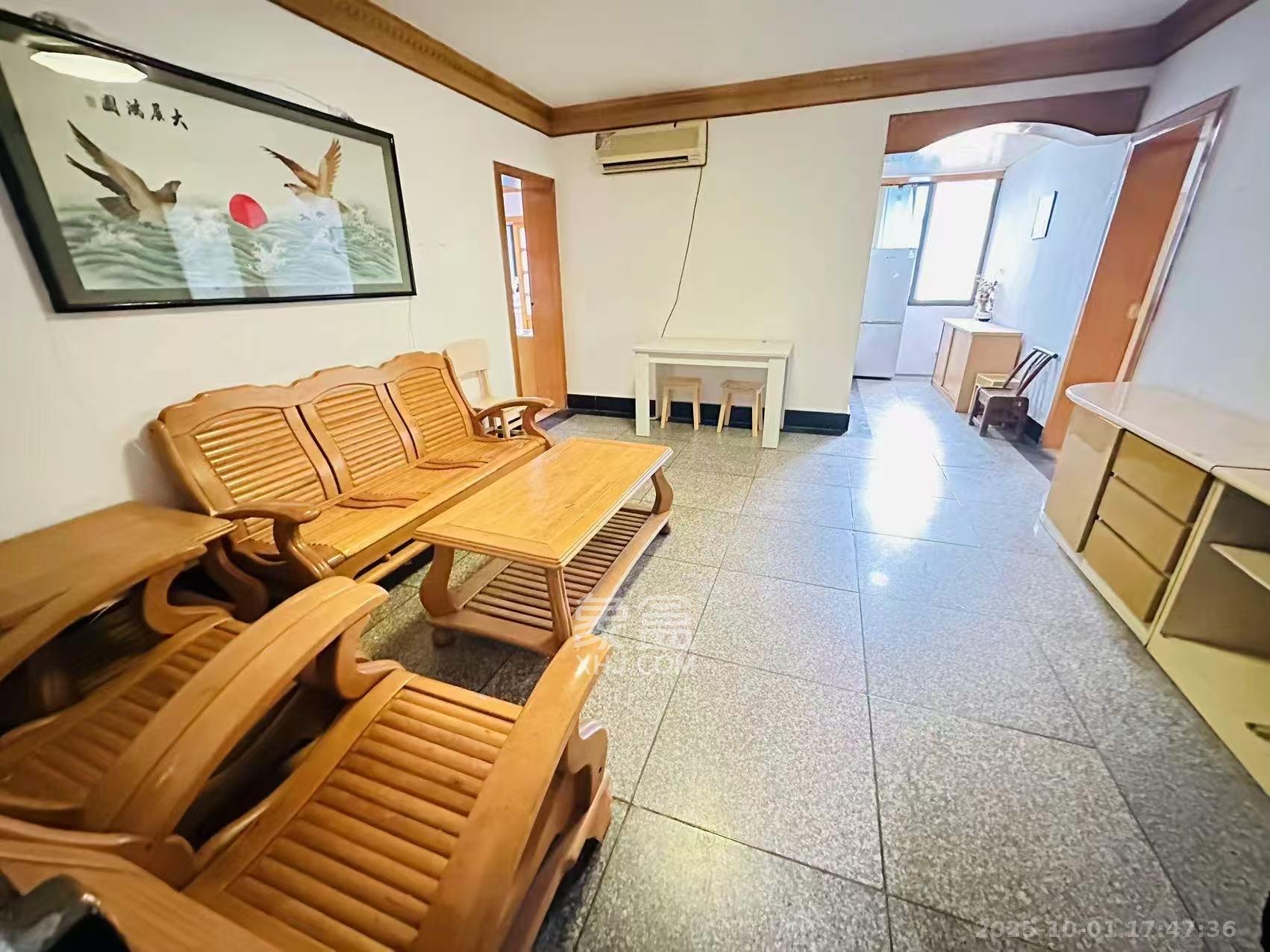 裕农街散盘 2室1厅1卫 1600.0元/月 裕农街散盘 2室1厅1卫 1600.0元/月室内图