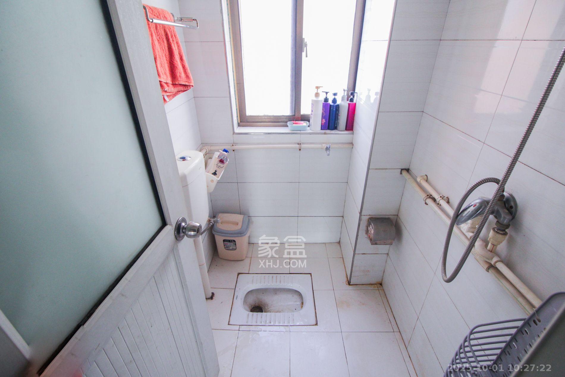 湘翰御舍 3室2厅1卫 2500.0元/月 湘翰御舍 3室2厅1卫 2500.0元/月室内图