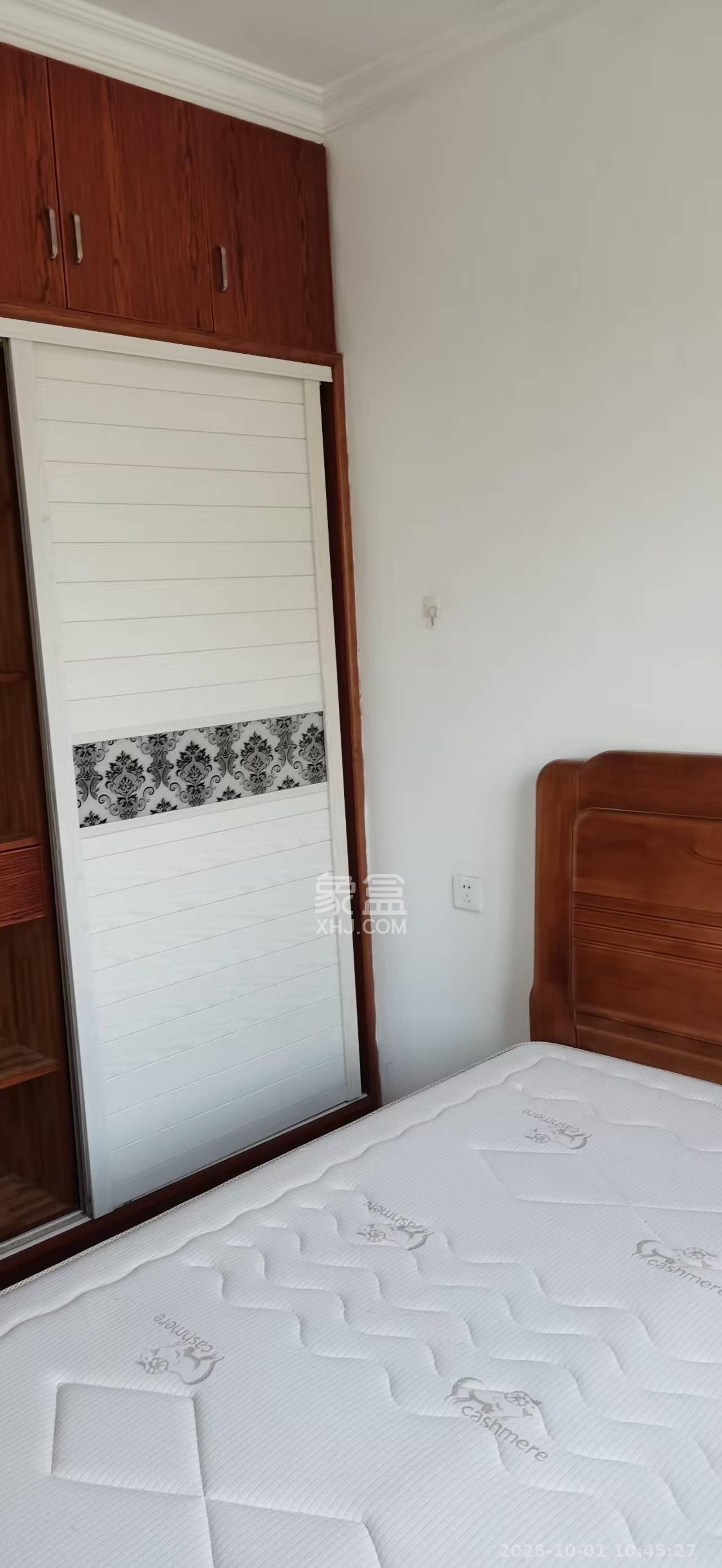 金南家园一期  2室2厅1卫    2000.0元/月室内图