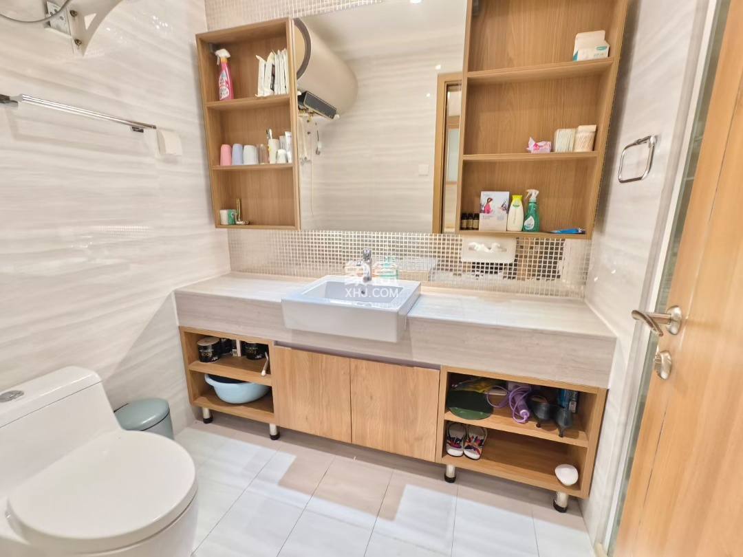 恒大外滩 1室1厅1卫 76.0万 恒大外滩 1室1厅1卫 76.0万客厅